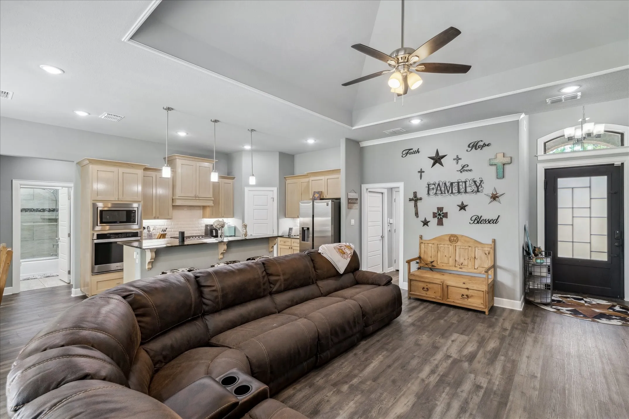 Single Family Residence For Sale in Smith County , 2231 RANA Park, Flint, Texas 75762, 3 Bedrooms, 2 Bathrooms, 2 Garage spaces, 2,164 Sqft, built in 2020, Price $339,000, mls#21288970, Real Estate Agent in Flint, Homes For Sale in Smith county, Homes For Sale in Flint, Realtor in Flint Texas, Real Estate Brokerage Independent Realty Texas, Luminita Cordes Realtor