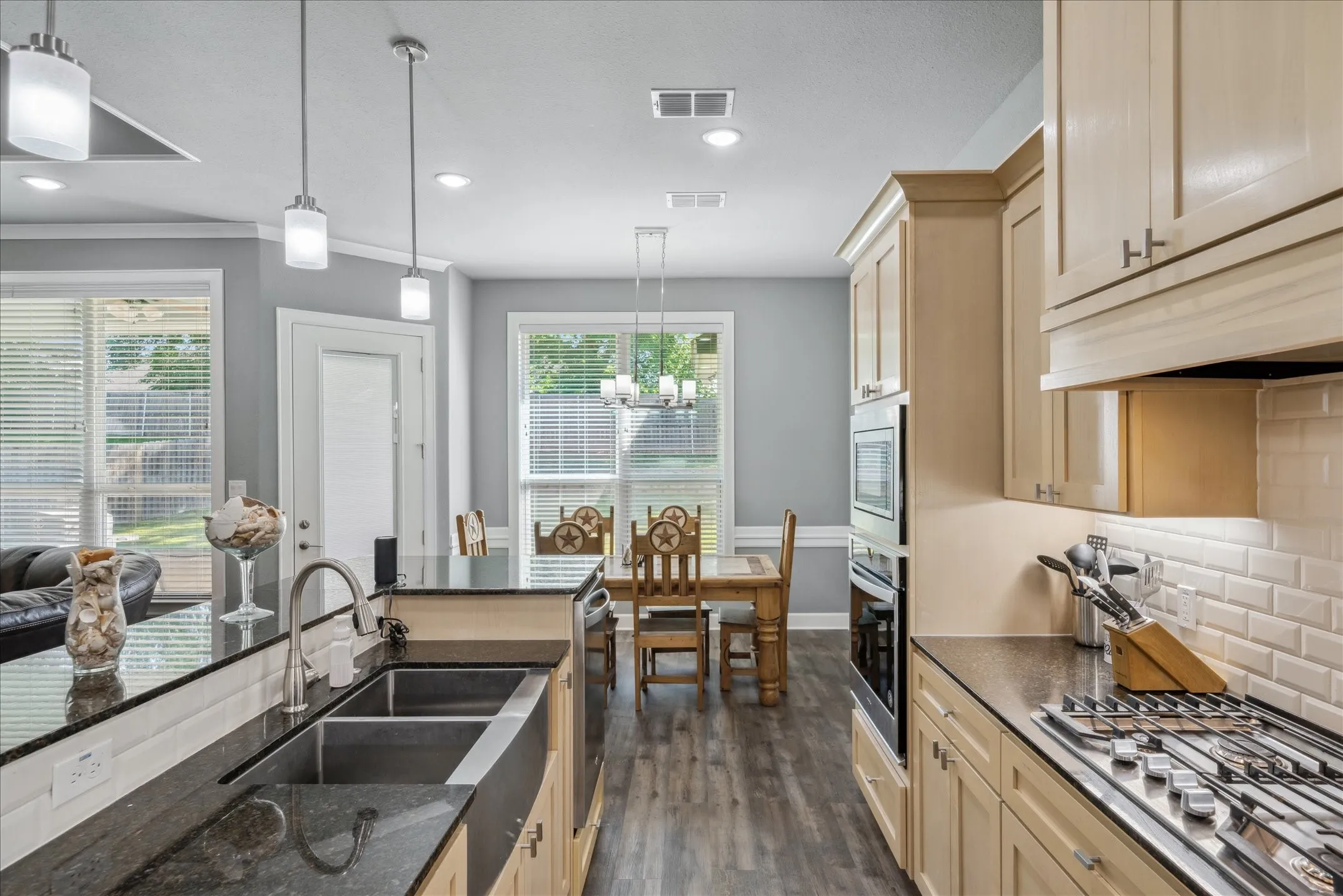 Single Family Residence For Sale in Smith County , 2231 RANA Park, Flint, Texas 75762, 3 Bedrooms, 2 Bathrooms, 2 Garage spaces, 2,164 Sqft, built in 2020, Price $339,000, mls#21288970, Real Estate Agent in Flint, Homes For Sale in Smith county, Homes For Sale in Flint, Realtor in Flint Texas, Real Estate Brokerage Independent Realty Texas, Luminita Cordes Realtor