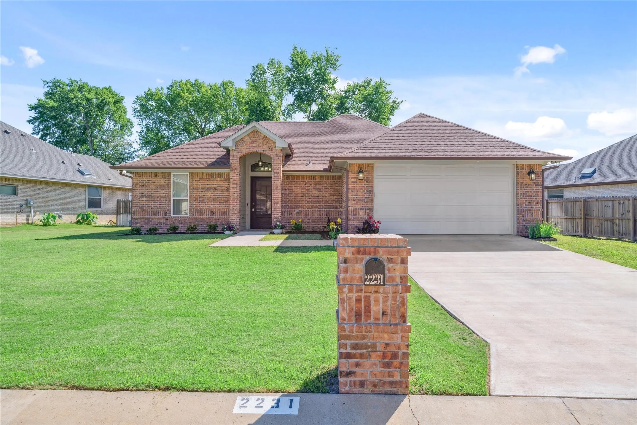 Single Family Residence For Sale in Smith County , 2231 RANA Park, Flint, Texas 75762, 3 Bedrooms, 2 Bathrooms, 2 Garage spaces, 2,164 Sqft, built in 2020, Price $339,000, mls#21288970, Real Estate Agent in Flint, Homes For Sale in Smith county, Homes For Sale in Flint, Realtor in Flint Texas, Real Estate Brokerage Independent Realty Texas, Luminita Cordes Realtor