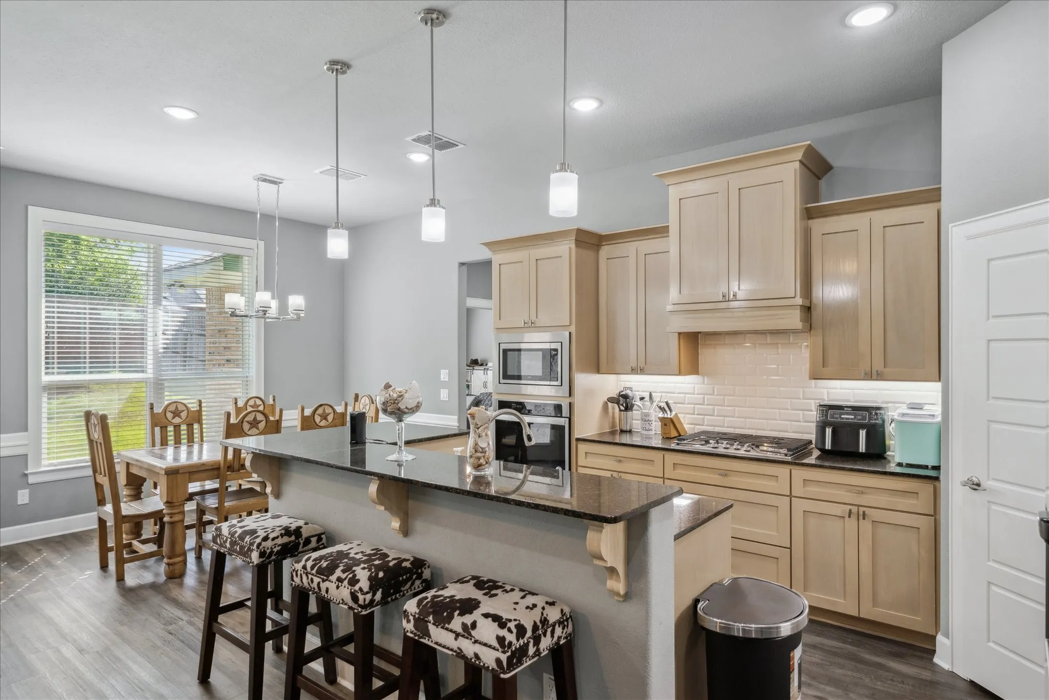 Single Family Residence For Sale in Smith County , 2231 RANA Park, Flint, Texas 75762, 3 Bedrooms, 2 Bathrooms, 2 Garage spaces, 2,164 Sqft, built in 2020, Price $339,000, mls#21288970, Real Estate Agent in Flint, Homes For Sale in Smith county, Homes For Sale in Flint, Realtor in Flint Texas, Real Estate Brokerage Independent Realty Texas, Luminita Cordes Realtor