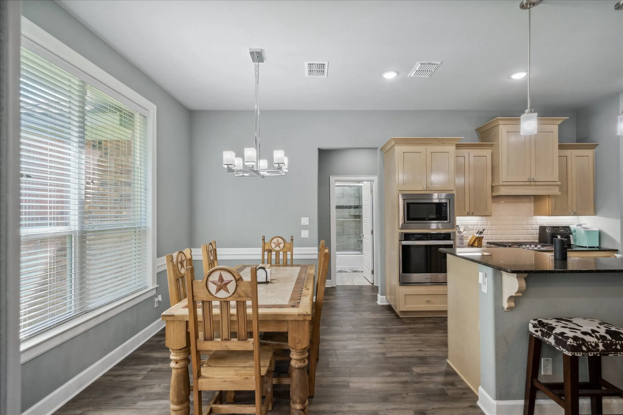 Single Family Residence For Sale in Smith County , 2231 RANA Park, Flint, Texas 75762, 3 Bedrooms, 2 Bathrooms, 2 Garage spaces, 2,164 Sqft, built in 2020, Price $339,000, mls#21288970, Real Estate Agent in Flint, Homes For Sale in Smith county, Homes For Sale in Flint, Realtor in Flint Texas, Real Estate Brokerage Independent Realty Texas, Luminita Cordes Realtor