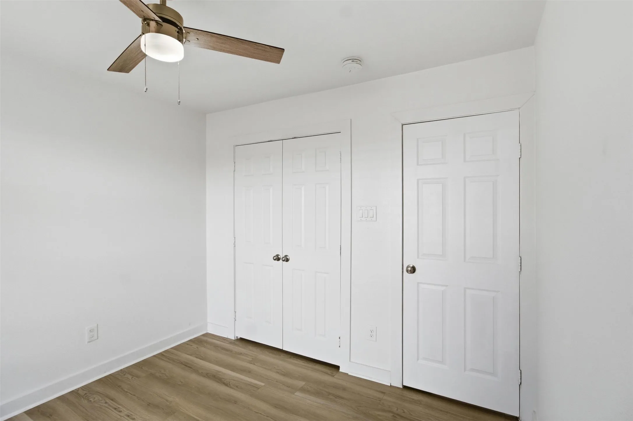Single Family Residence For Sale in Dallas County , 2942 Townsend Drive, Dallas, Texas 75229, 4 Bedroom, 3 Bathroom, Garage spaces, 1,923 Sqft, built in 1959, mls#21280613, Real Estate Agent in Dallas, Homes For Sale in Dallas county, Homes For Sale in Dallas, Realtor in Dallas Texas, Real Estate Brokerage Independent Realty Texas, Luminita Cordes Realtor