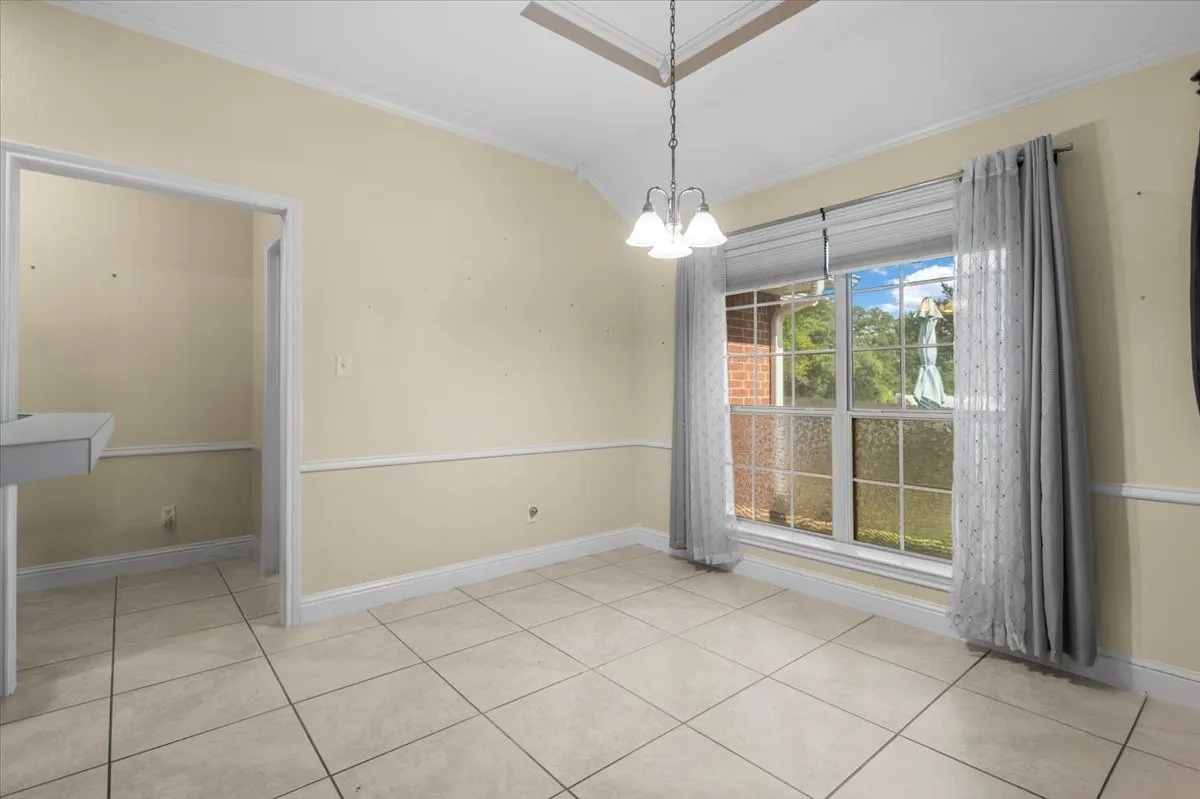 Single Family Residence For Sale in Smith County , 809 Jack Drive, Lindale, Texas 75771, 3 Bedroom, 2 Bathroom, 2 Garage spaces, 1,861 Sqft, built in 2007, mls#21286849, Real Estate Agent in Lindale, Homes For Sale in Smith county, Homes For Sale in Lindale, Realtor in Lindale Texas, Real Estate Brokerage Independent Realty Texas, Luminita Cordes Realtor