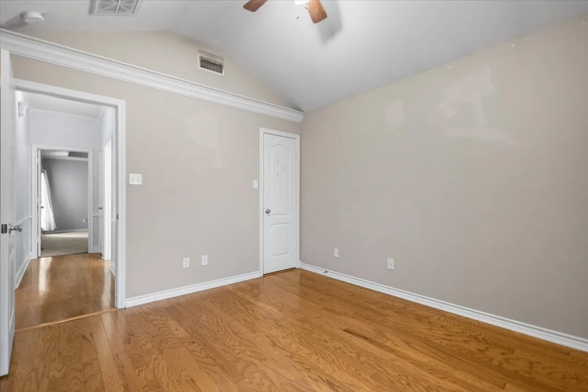 Single Family Residence For Sale in Smith County , 809 Jack Drive, Lindale, Texas 75771, 3 Bedroom, 2 Bathroom, 2 Garage spaces, 1,861 Sqft, built in 2007, mls#21286849, Real Estate Agent in Lindale, Homes For Sale in Smith county, Homes For Sale in Lindale, Realtor in Lindale Texas, Real Estate Brokerage Independent Realty Texas, Luminita Cordes Realtor