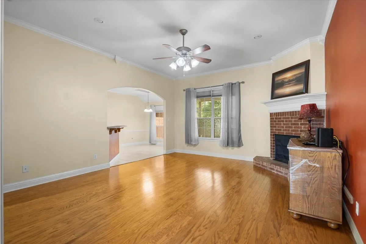 Single Family Residence For Sale in Smith County , 809 Jack Drive, Lindale, Texas 75771, 3 Bedroom, 2 Bathroom, 2 Garage spaces, 1,861 Sqft, built in 2007, mls#21286849, Real Estate Agent in Lindale, Homes For Sale in Smith county, Homes For Sale in Lindale, Realtor in Lindale Texas, Real Estate Brokerage Independent Realty Texas, Luminita Cordes Realtor