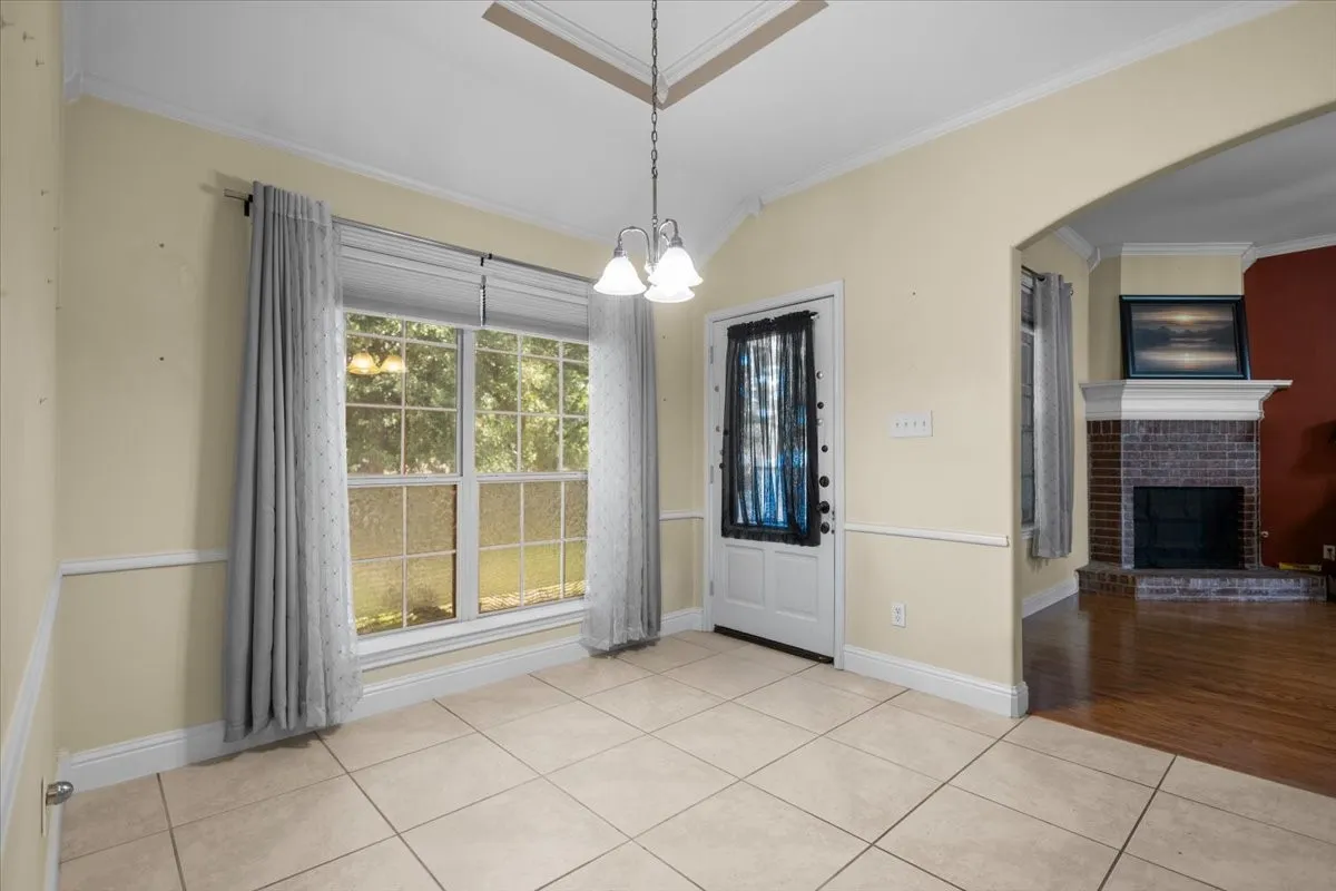 Single Family Residence For Sale in Smith County , 809 Jack Drive, Lindale, Texas 75771, 3 Bedroom, 2 Bathroom, 2 Garage spaces, 1,861 Sqft, built in 2007, mls#21286849, Real Estate Agent in Lindale, Homes For Sale in Smith county, Homes For Sale in Lindale, Realtor in Lindale Texas, Real Estate Brokerage Independent Realty Texas, Luminita Cordes Realtor