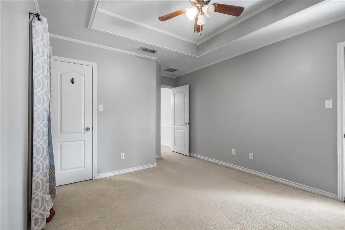 Single Family Residence For Sale in Smith County , 809 Jack Drive, Lindale, Texas 75771, 3 Bedroom, 2 Bathroom, 2 Garage spaces, 1,861 Sqft, built in 2007, mls#21286849, Real Estate Agent in Lindale, Homes For Sale in Smith county, Homes For Sale in Lindale, Realtor in Lindale Texas, Real Estate Brokerage Independent Realty Texas, Luminita Cordes Realtor
