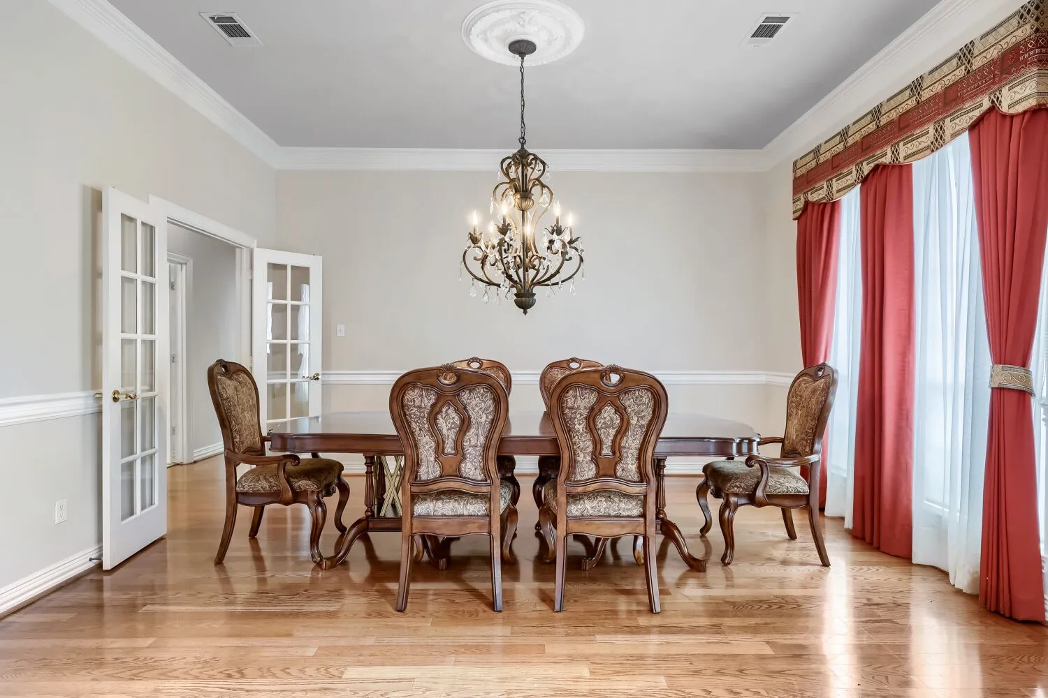 Single Family Residence For Sale in Johnson County , 3601 Cliffwood Drive, Alvarado, Texas 76009, 4 Bedroom, 3 Bathroom, 3 Garage spaces, 3,511 Sqft, built in 2002, mls#21268947, Real Estate Agent in Alvarado, Homes For Sale in Johnson county, Homes For Sale in Alvarado, Realtor in Alvarado Texas, Real Estate Brokerage Independent Realty Texas, Luminita Cordes Realtor