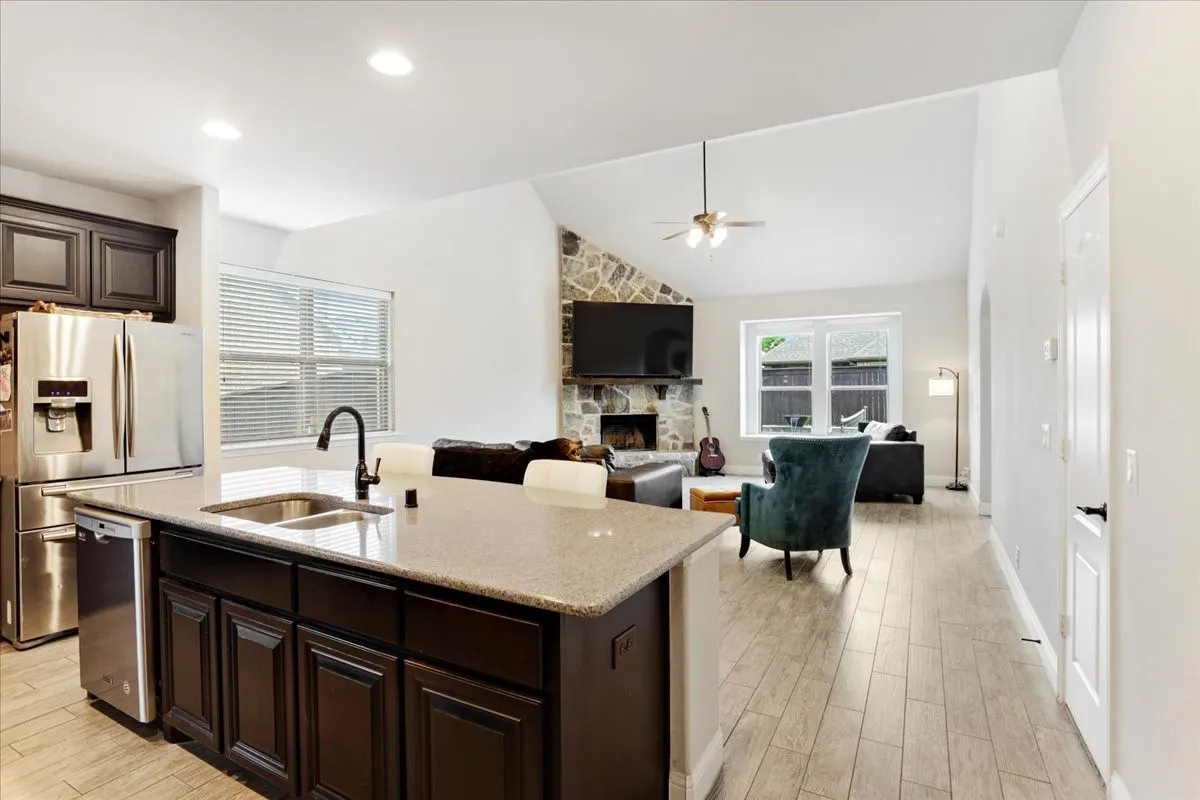 Single Family Residence For Sale in Grayson County , 3656 Rosewood, Denison, Texas 75020, 4 Bedroom, 4 Bathroom, 2 Garage spaces, 2,582 Sqft, built in 2017, mls#21276716, Real Estate Agent in Denison, Homes For Sale in Grayson county, Homes For Sale in Denison, Realtor in Denison Texas, Real Estate Brokerage Independent Realty Texas, Luminita Cordes Realtor