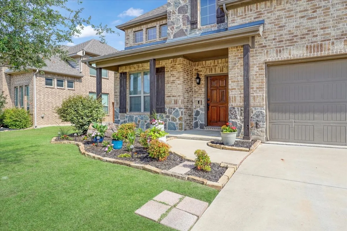 Single Family Residence For Sale in Grayson County , 3656 Rosewood, Denison, Texas 75020, 4 Bedroom, 4 Bathroom, 2 Garage spaces, 2,582 Sqft, built in 2017, mls#21276716, Real Estate Agent in Denison, Homes For Sale in Grayson county, Homes For Sale in Denison, Realtor in Denison Texas, Real Estate Brokerage Independent Realty Texas, Luminita Cordes Realtor