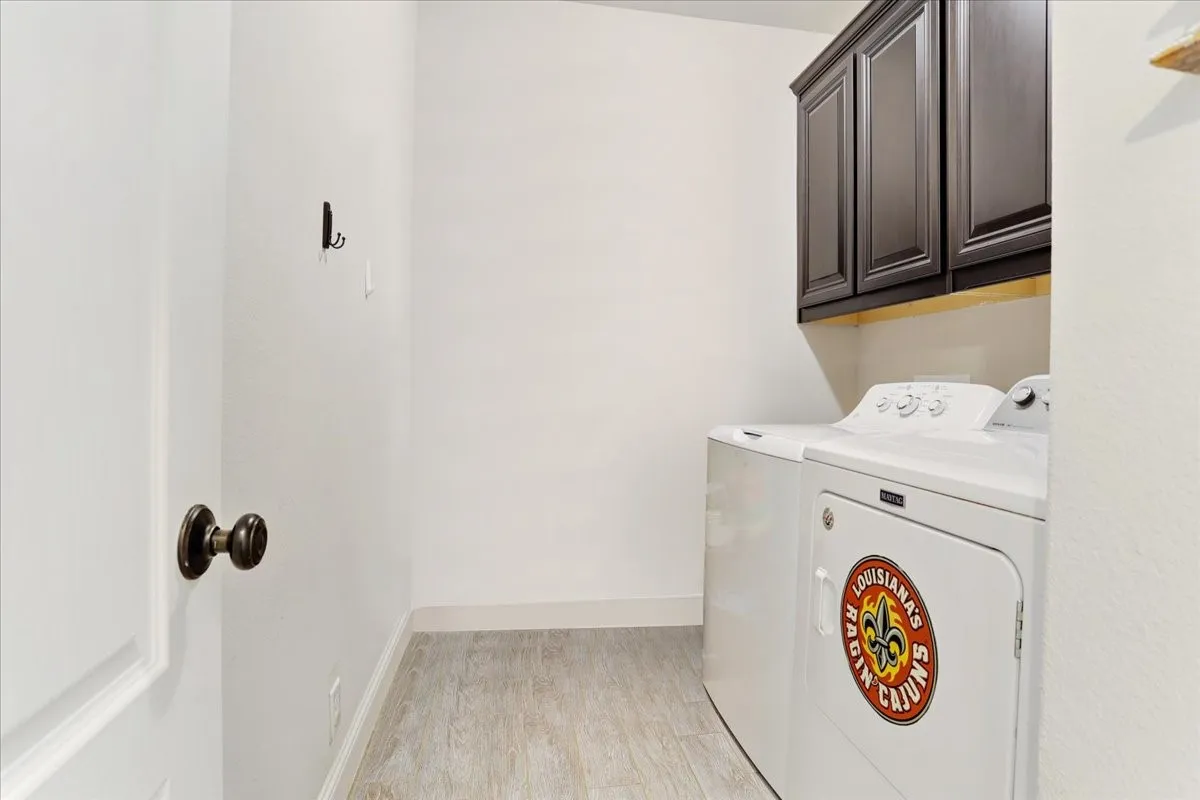 Single Family Residence For Sale in Grayson County , 3656 Rosewood, Denison, Texas 75020, 4 Bedroom, 4 Bathroom, 2 Garage spaces, 2,582 Sqft, built in 2017, mls#21276716, Real Estate Agent in Denison, Homes For Sale in Grayson county, Homes For Sale in Denison, Realtor in Denison Texas, Real Estate Brokerage Independent Realty Texas, Luminita Cordes Realtor
