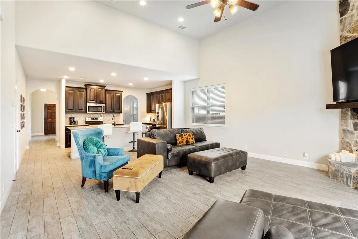Single Family Residence For Sale in Grayson County , 3656 Rosewood, Denison, Texas 75020, 4 Bedroom, 4 Bathroom, 2 Garage spaces, 2,582 Sqft, built in 2017, mls#21276716, Real Estate Agent in Denison, Homes For Sale in Grayson county, Homes For Sale in Denison, Realtor in Denison Texas, Real Estate Brokerage Independent Realty Texas, Luminita Cordes Realtor