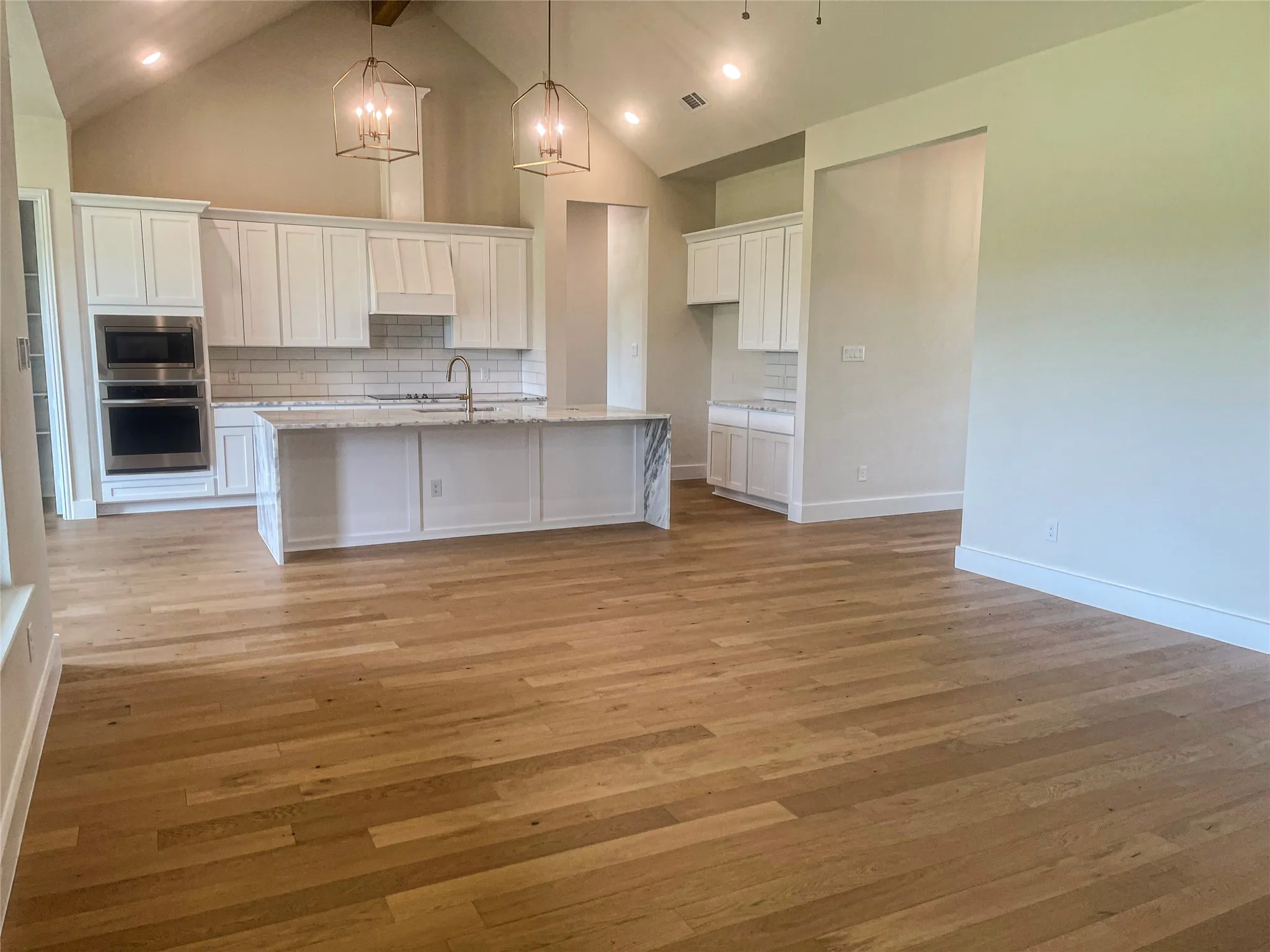Single Family Residence For Sale in Ellis County , 117 Aiden Drive, Waxahachie, Texas 75165, 4 Bedroom, 3 Bathroom, 3 Garage spaces, 2,803 Sqft, built in 2024, mls#21288985, Real Estate Agent in Waxahachie, Homes For Sale in Ellis county, Homes For Sale in Waxahachie, Realtor in Waxahachie Texas, Real Estate Brokerage Independent Realty Texas, Luminita Cordes Realtor