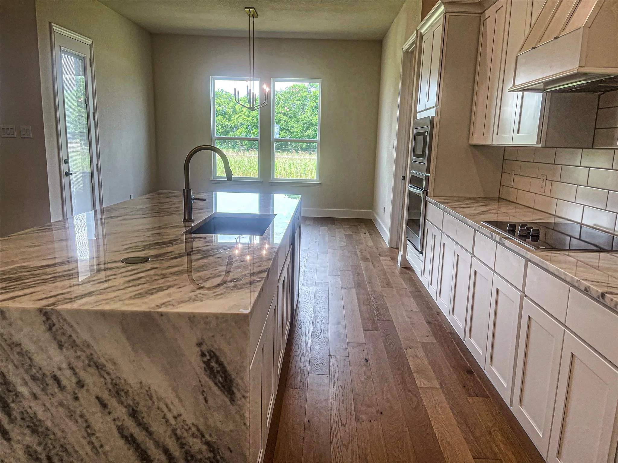 Single Family Residence For Sale in Ellis County , 117 Aiden Drive, Waxahachie, Texas 75165, 4 Bedroom, 3 Bathroom, 3 Garage spaces, 2,803 Sqft, built in 2024, mls#21288985, Real Estate Agent in Waxahachie, Homes For Sale in Ellis county, Homes For Sale in Waxahachie, Realtor in Waxahachie Texas, Real Estate Brokerage Independent Realty Texas, Luminita Cordes Realtor