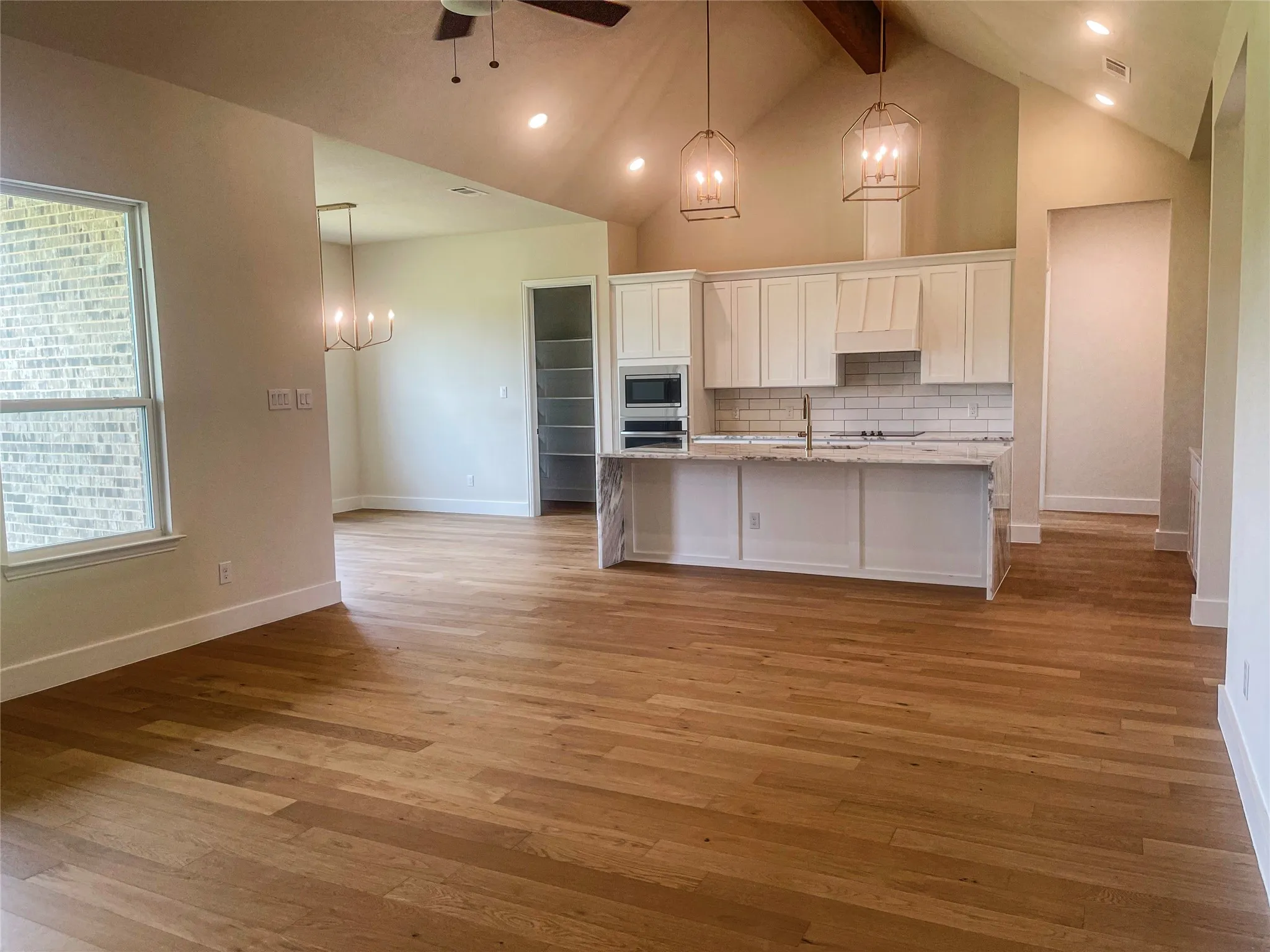 Single Family Residence For Sale in Ellis County , 117 Aiden Drive, Waxahachie, Texas 75165, 4 Bedroom, 3 Bathroom, 3 Garage spaces, 2,803 Sqft, built in 2024, mls#21288985, Real Estate Agent in Waxahachie, Homes For Sale in Ellis county, Homes For Sale in Waxahachie, Realtor in Waxahachie Texas, Real Estate Brokerage Independent Realty Texas, Luminita Cordes Realtor