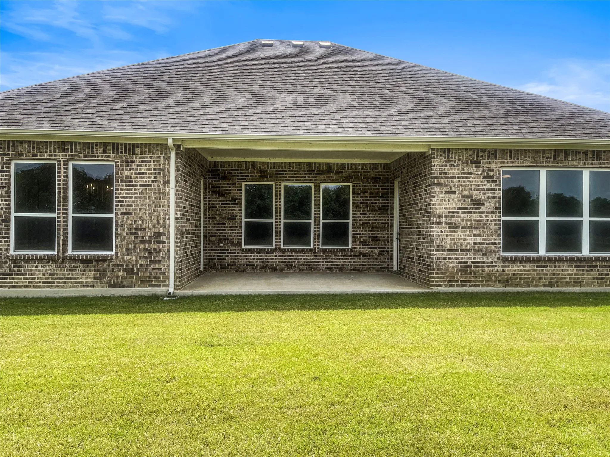 Single Family Residence For Sale in Ellis County , 117 Aiden Drive, Waxahachie, Texas 75165, 4 Bedroom, 3 Bathroom, 3 Garage spaces, 2,803 Sqft, built in 2024, mls#21288985, Real Estate Agent in Waxahachie, Homes For Sale in Ellis county, Homes For Sale in Waxahachie, Realtor in Waxahachie Texas, Real Estate Brokerage Independent Realty Texas, Luminita Cordes Realtor