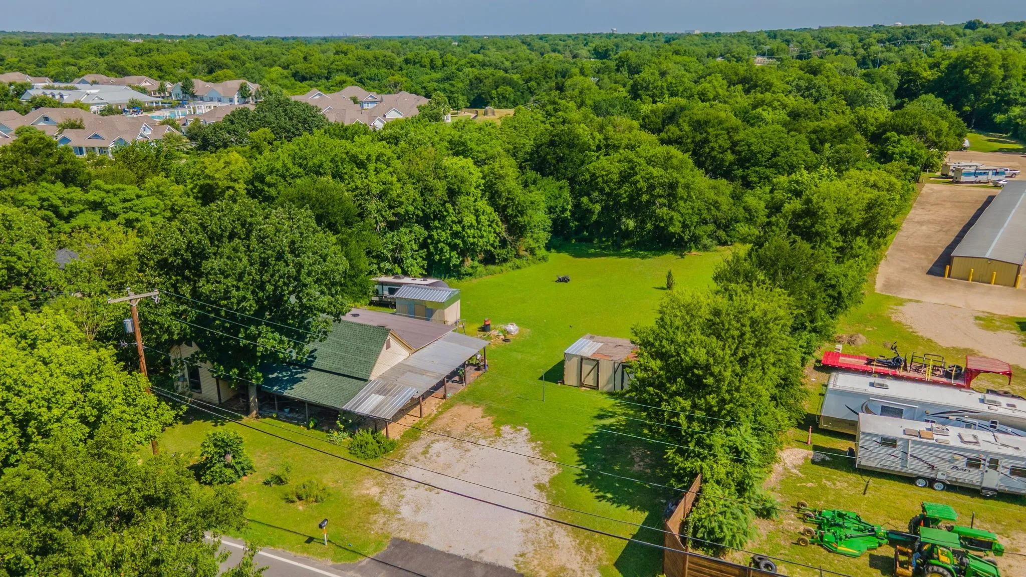 Single Family Residence For Sale in Ellis County , 704 Cantrell Street, Waxahachie, Texas 75165, 4 Bedroom, 2 Bathroom, Garage spaces, 1,451 Sqft, built in 1940, mls#21288133, Real Estate Agent in Waxahachie, Homes For Sale in Ellis county, Homes For Sale in Waxahachie, Realtor in Waxahachie Texas, Real Estate Brokerage Independent Realty Texas, Luminita Cordes Realtor