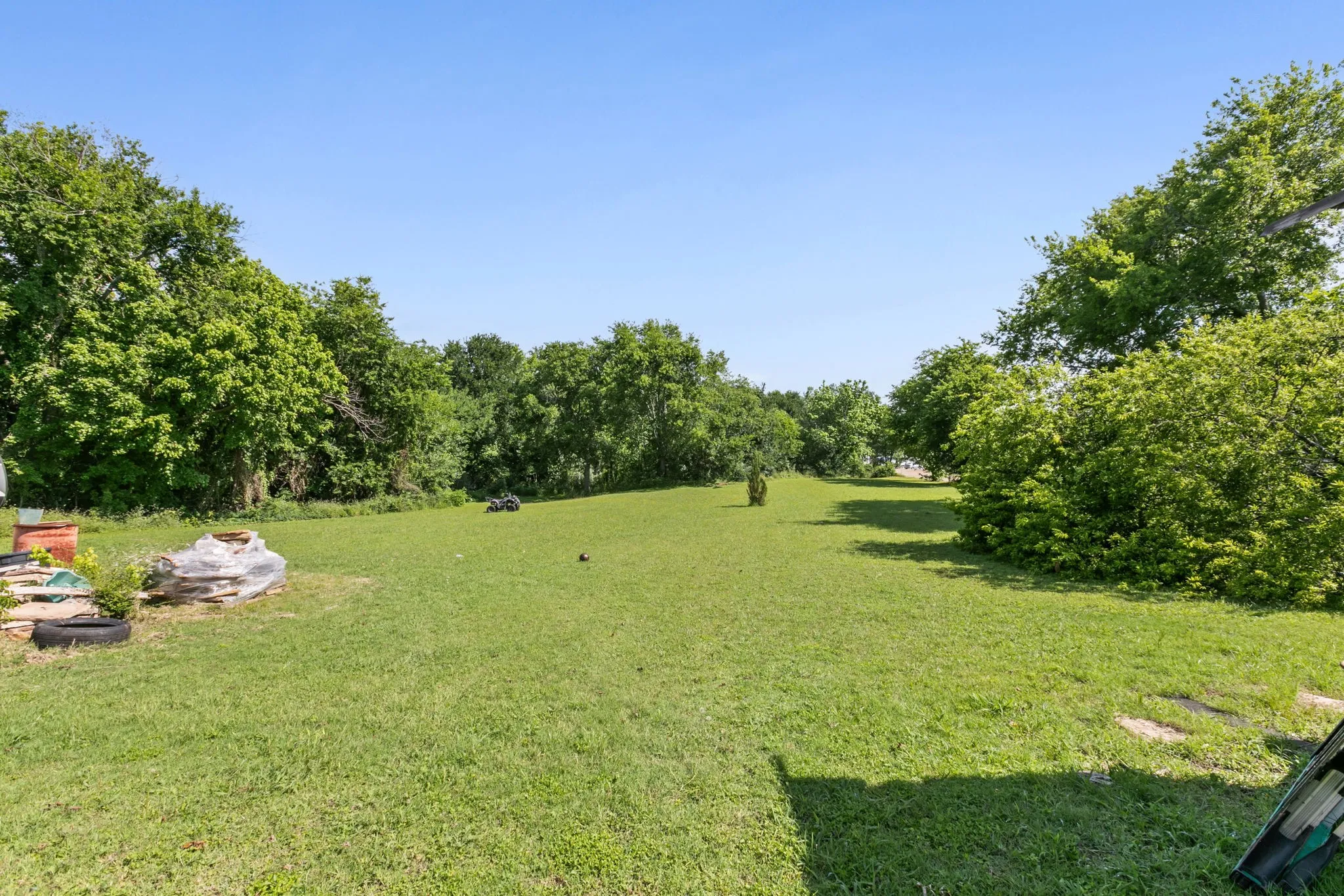 Single Family Residence For Sale in Ellis County , 704 Cantrell Street, Waxahachie, Texas 75165, 4 Bedroom, 2 Bathroom, Garage spaces, 1,451 Sqft, built in 1940, mls#21288133, Real Estate Agent in Waxahachie, Homes For Sale in Ellis county, Homes For Sale in Waxahachie, Realtor in Waxahachie Texas, Real Estate Brokerage Independent Realty Texas, Luminita Cordes Realtor