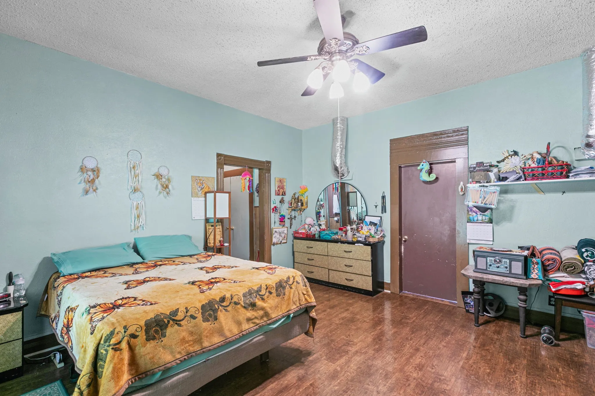 Single Family Residence For Sale in Ellis County , 704 Cantrell Street, Waxahachie, Texas 75165, 4 Bedroom, 2 Bathroom, Garage spaces, 1,451 Sqft, built in 1940, mls#21288133, Real Estate Agent in Waxahachie, Homes For Sale in Ellis county, Homes For Sale in Waxahachie, Realtor in Waxahachie Texas, Real Estate Brokerage Independent Realty Texas, Luminita Cordes Realtor