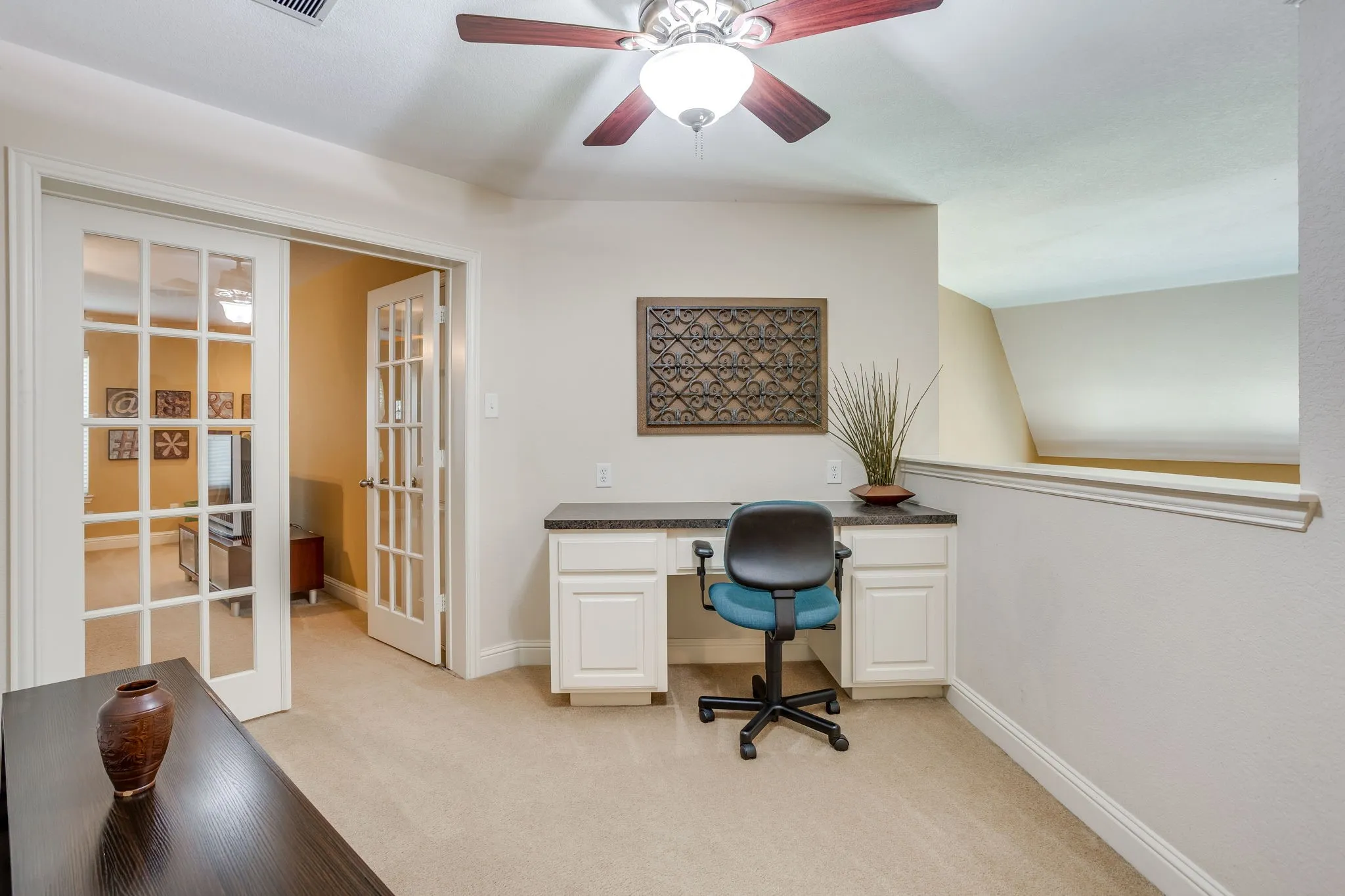 Single Family Residence For Sale in Tarrant County , 2620 Waters Edge Drive, Grand Prairie, Texas 75054, 4 Bedroom, 5 Bathroom, 2 Garage spaces, 4,736 Sqft, built in 2005, mls#21288167, Real Estate Agent in Grand Prairie, Homes For Sale in Tarrant county, Homes For Sale in Grand Prairie, Realtor in Grand Prairie Texas, Real Estate Brokerage Independent Realty Texas, Luminita Cordes Realtor
