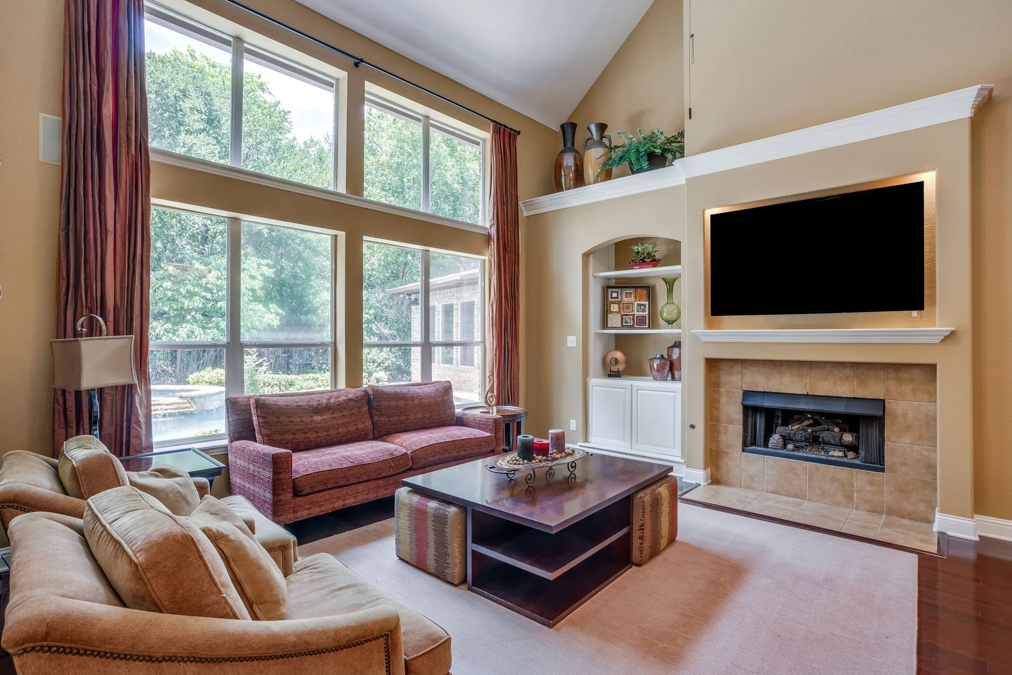 Single Family Residence For Sale in Tarrant County , 2620 Waters Edge Drive, Grand Prairie, Texas 75054, 4 Bedroom, 5 Bathroom, 2 Garage spaces, 4,736 Sqft, built in 2005, mls#21288167, Real Estate Agent in Grand Prairie, Homes For Sale in Tarrant county, Homes For Sale in Grand Prairie, Realtor in Grand Prairie Texas, Real Estate Brokerage Independent Realty Texas, Luminita Cordes Realtor