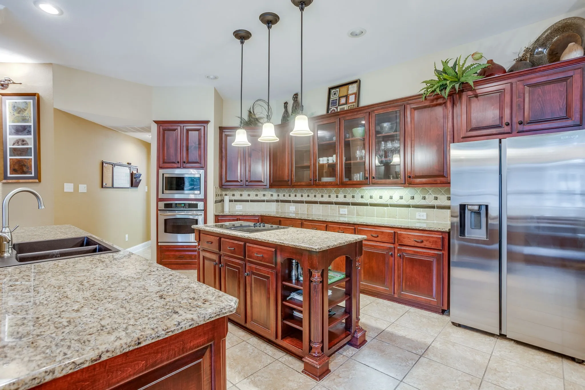 Single Family Residence For Sale in Tarrant County , 2620 Waters Edge Drive, Grand Prairie, Texas 75054, 4 Bedroom, 5 Bathroom, 2 Garage spaces, 4,736 Sqft, built in 2005, mls#21288167, Real Estate Agent in Grand Prairie, Homes For Sale in Tarrant county, Homes For Sale in Grand Prairie, Realtor in Grand Prairie Texas, Real Estate Brokerage Independent Realty Texas, Luminita Cordes Realtor