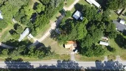 Mobile Home For Sale in Henderson County , 20414 Hillside Drive, Chandler, Texas 75758, 3 Bedroom, 2 Bathroom, Garage spaces, 1,568 Sqft, built in 1984, mls#21284977, Real Estate Agent in Chandler, Homes For Sale in Henderson county, Homes For Sale in Chandler, Realtor in Chandler Texas, Real Estate Brokerage Independent Realty Texas, Luminita Cordes Realtor