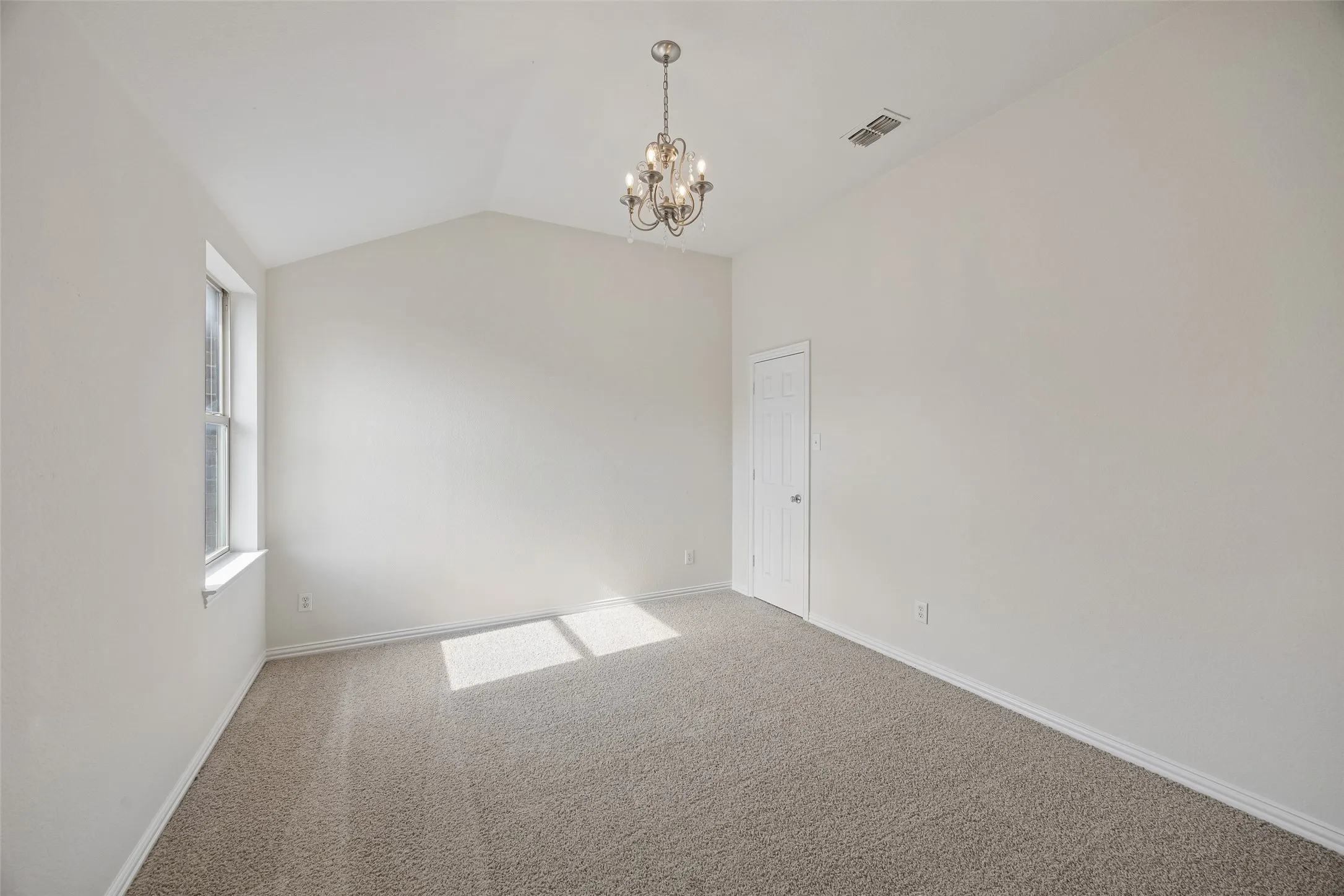 Single Family Residence For Sale in Collin County , 1129 Honeywell Drive, Anna, Texas 75409, 4 Bedroom, 3 Bathroom, 2 Garage spaces, 2,736 Sqft, built in 2007, mls#21287415, Real Estate Agent in Anna, Homes For Sale in Collin county, Homes For Sale in Anna, Realtor in Anna Texas, Real Estate Brokerage Independent Realty Texas, Luminita Cordes Realtor