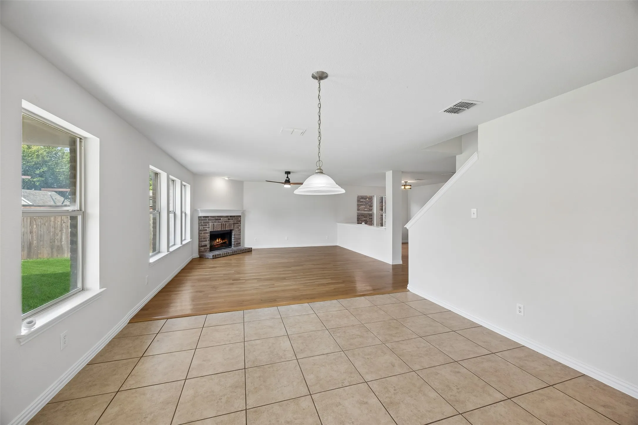 Single Family Residence For Sale in Collin County , 1129 Honeywell Drive, Anna, Texas 75409, 4 Bedroom, 3 Bathroom, 2 Garage spaces, 2,736 Sqft, built in 2007, mls#21287415, Real Estate Agent in Anna, Homes For Sale in Collin county, Homes For Sale in Anna, Realtor in Anna Texas, Real Estate Brokerage Independent Realty Texas, Luminita Cordes Realtor