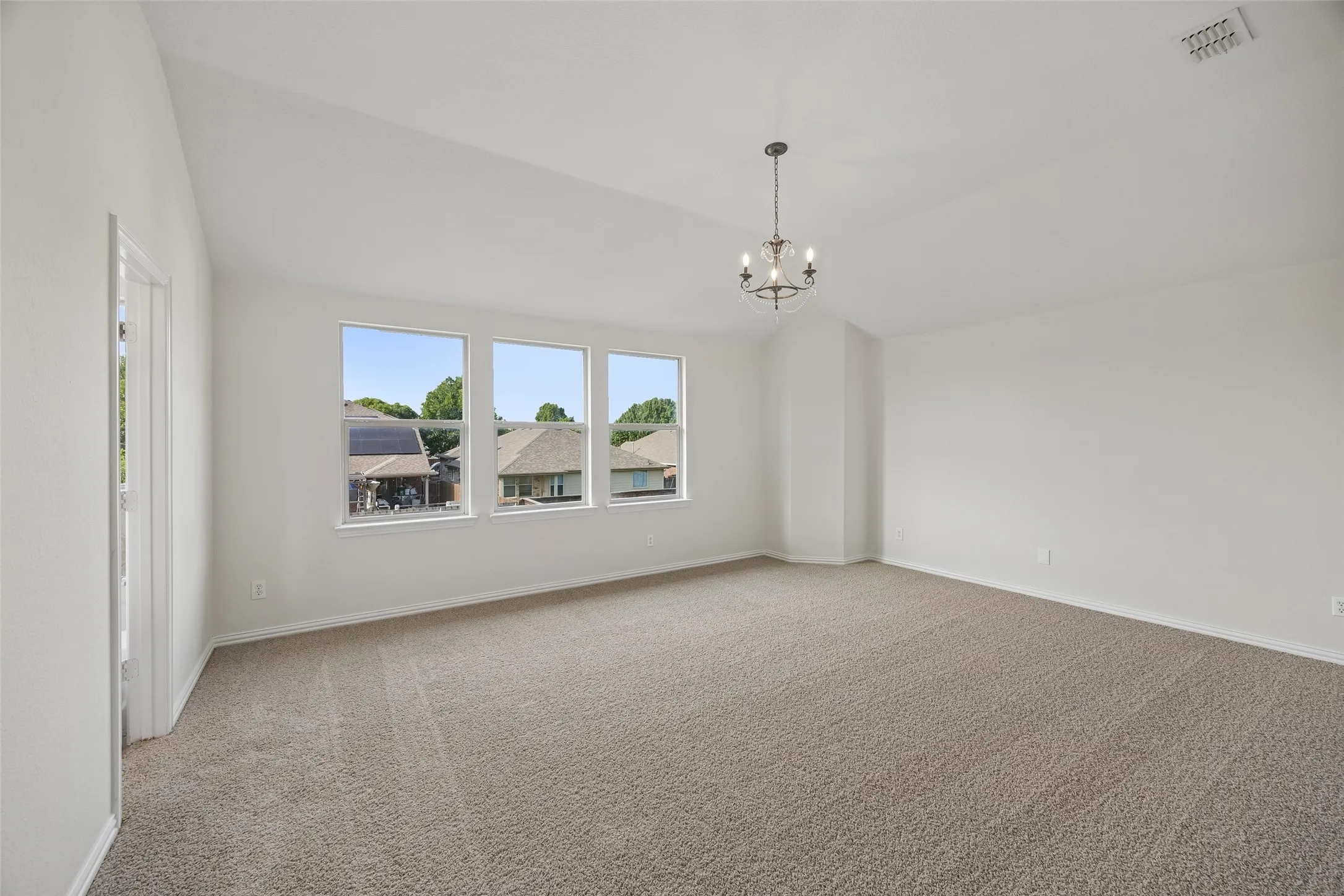 Single Family Residence For Sale in Collin County , 1129 Honeywell Drive, Anna, Texas 75409, 4 Bedroom, 3 Bathroom, 2 Garage spaces, 2,736 Sqft, built in 2007, mls#21287415, Real Estate Agent in Anna, Homes For Sale in Collin county, Homes For Sale in Anna, Realtor in Anna Texas, Real Estate Brokerage Independent Realty Texas, Luminita Cordes Realtor