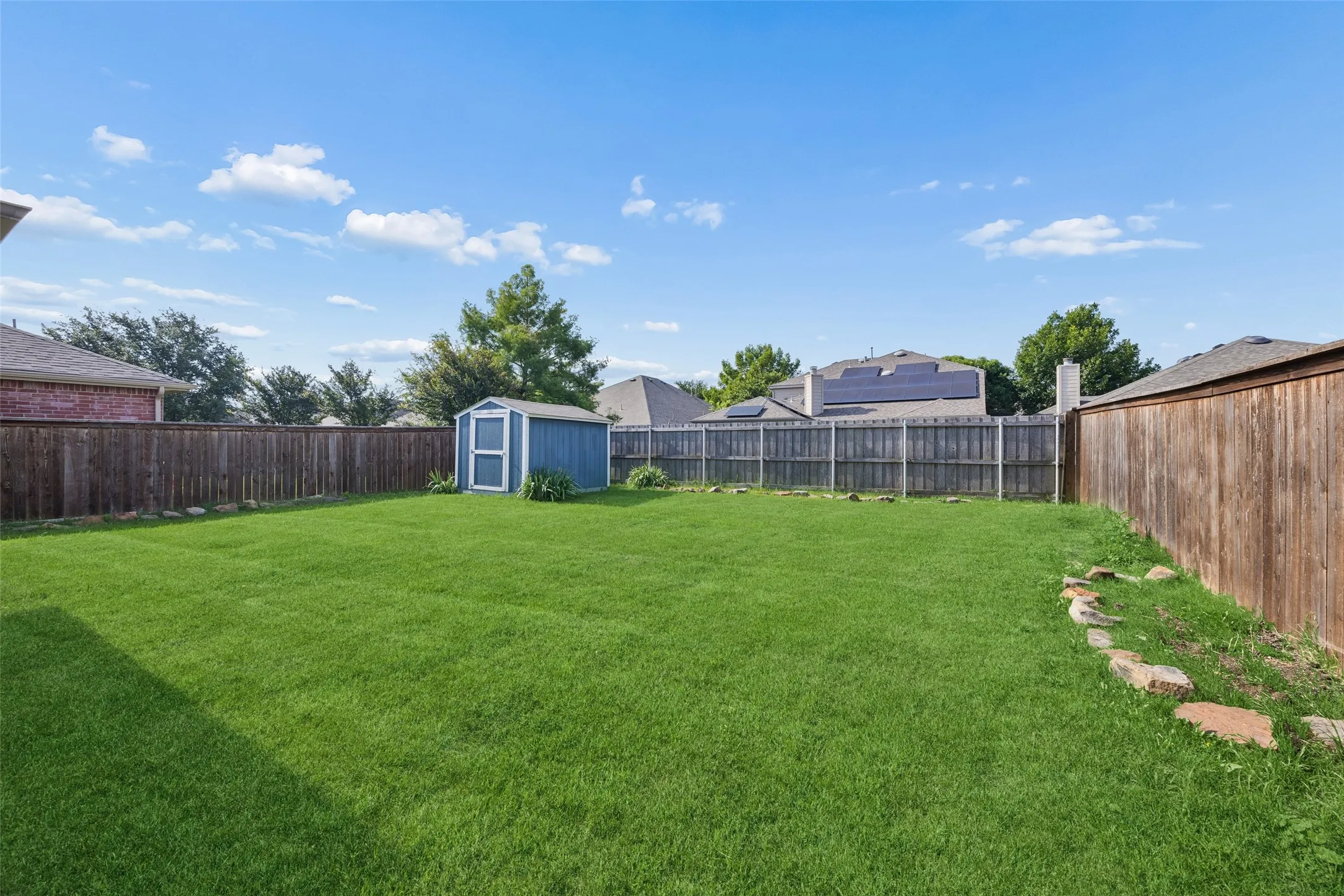 Single Family Residence For Sale in Collin County , 1129 Honeywell Drive, Anna, Texas 75409, 4 Bedroom, 3 Bathroom, 2 Garage spaces, 2,736 Sqft, built in 2007, mls#21287415, Real Estate Agent in Anna, Homes For Sale in Collin county, Homes For Sale in Anna, Realtor in Anna Texas, Real Estate Brokerage Independent Realty Texas, Luminita Cordes Realtor