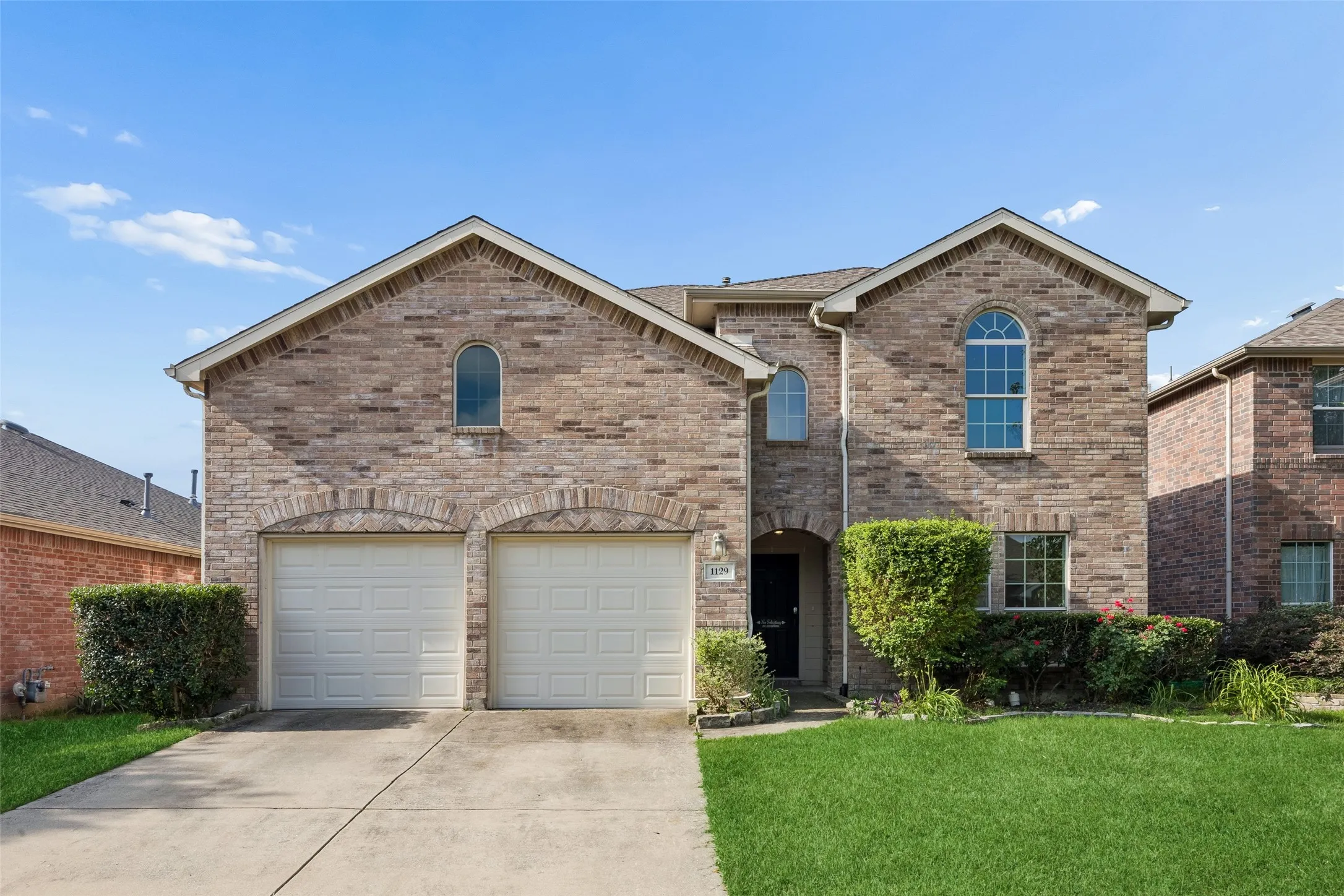 Single Family Residence For Sale in Collin County , 1129 Honeywell Drive, Anna, Texas 75409, 4 Bedroom, 3 Bathroom, 2 Garage spaces, 2,736 Sqft, built in 2007, mls#21287415, Real Estate Agent in Anna, Homes For Sale in Collin county, Homes For Sale in Anna, Realtor in Anna Texas, Real Estate Brokerage Independent Realty Texas, Luminita Cordes Realtor