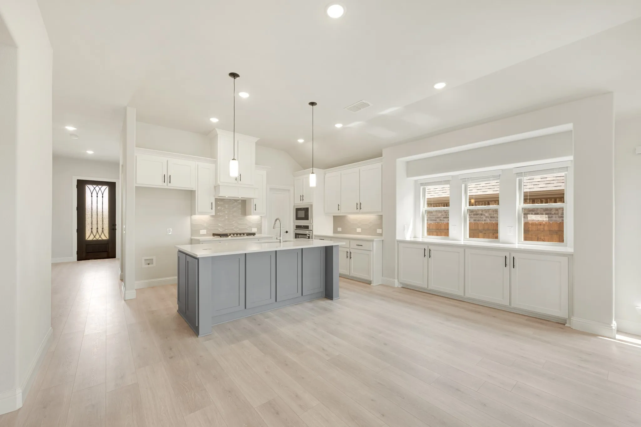 Single Family Residence For Sale in Parker County , 137 Kingfisher Lane, Aledo, Texas 76008, 4 Bedroom, 3 Bathroom, 2 Garage spaces, 2,454 Sqft, built in 2026, mls#21289067, Real Estate Agent in Aledo, Homes For Sale in Parker county, Homes For Sale in Aledo, Realtor in Aledo Texas, Real Estate Brokerage Independent Realty Texas, Luminita Cordes Realtor