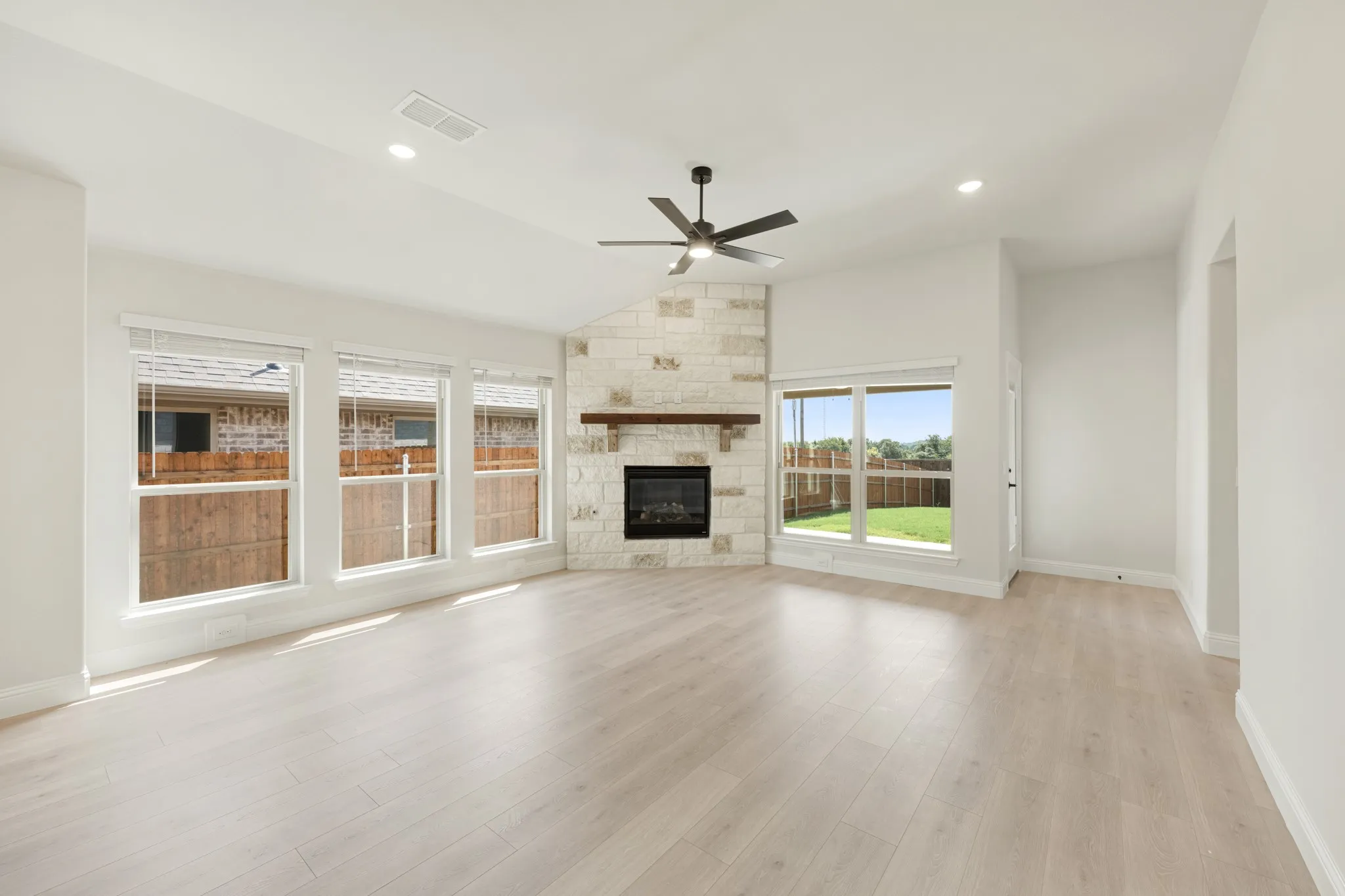 Single Family Residence For Sale in Parker County , 137 Kingfisher Lane, Aledo, Texas 76008, 4 Bedroom, 3 Bathroom, 2 Garage spaces, 2,454 Sqft, built in 2026, mls#21289067, Real Estate Agent in Aledo, Homes For Sale in Parker county, Homes For Sale in Aledo, Realtor in Aledo Texas, Real Estate Brokerage Independent Realty Texas, Luminita Cordes Realtor