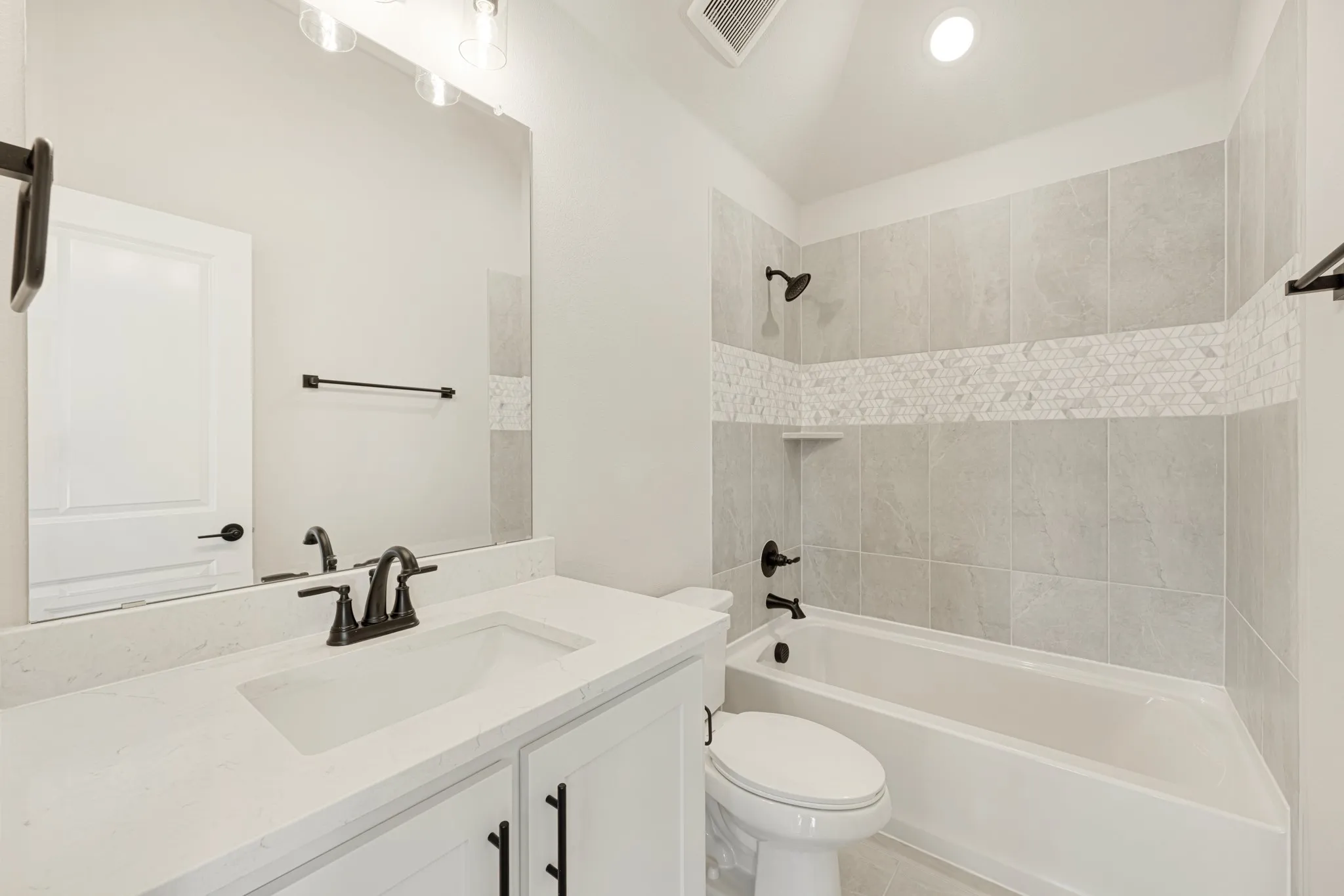 Single Family Residence For Sale in Parker County , 137 Kingfisher Lane, Aledo, Texas 76008, 4 Bedroom, 3 Bathroom, 2 Garage spaces, 2,454 Sqft, built in 2026, mls#21289067, Real Estate Agent in Aledo, Homes For Sale in Parker county, Homes For Sale in Aledo, Realtor in Aledo Texas, Real Estate Brokerage Independent Realty Texas, Luminita Cordes Realtor