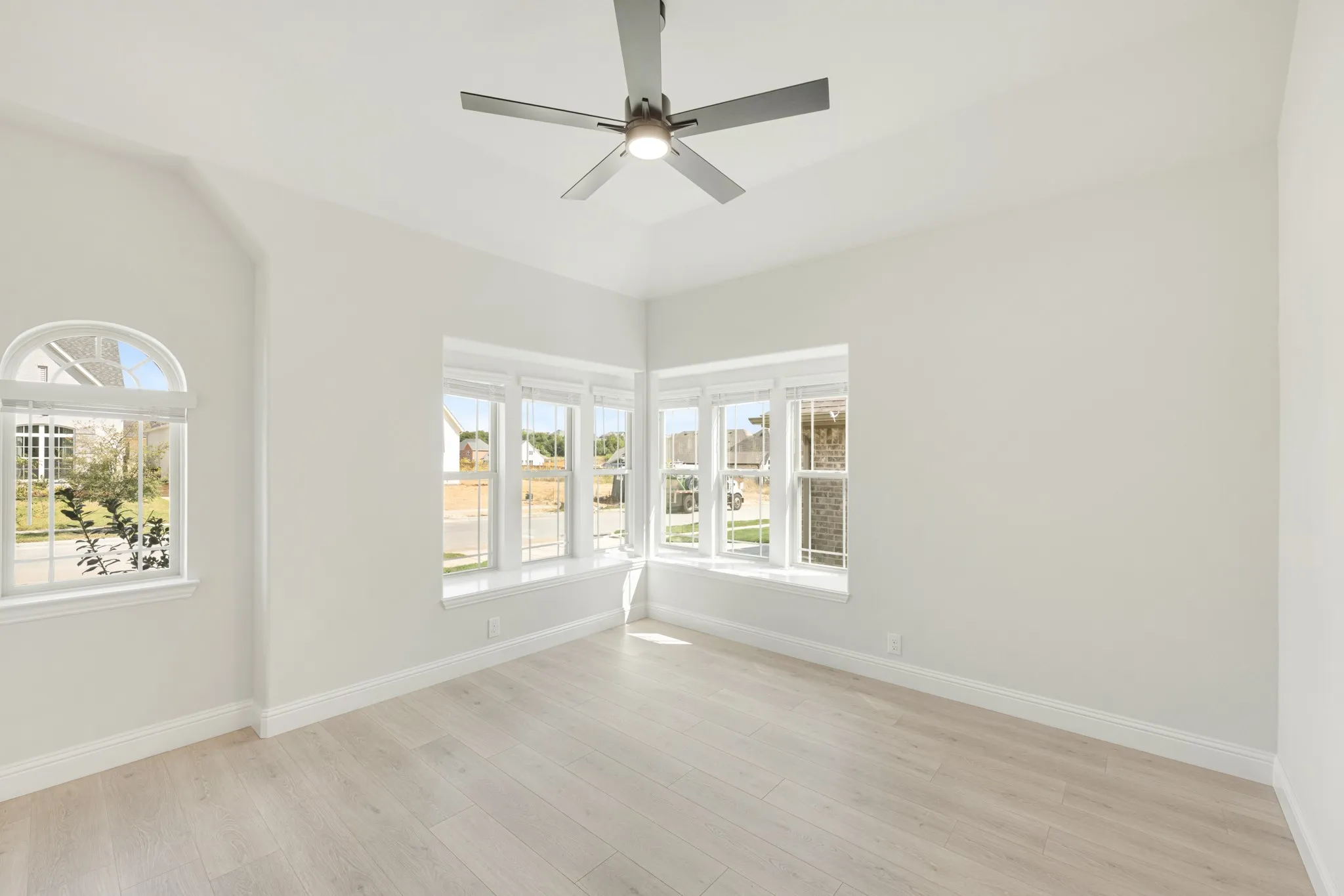 Single Family Residence For Sale in Parker County , 137 Kingfisher Lane, Aledo, Texas 76008, 4 Bedroom, 3 Bathroom, 2 Garage spaces, 2,454 Sqft, built in 2026, mls#21289067, Real Estate Agent in Aledo, Homes For Sale in Parker county, Homes For Sale in Aledo, Realtor in Aledo Texas, Real Estate Brokerage Independent Realty Texas, Luminita Cordes Realtor
