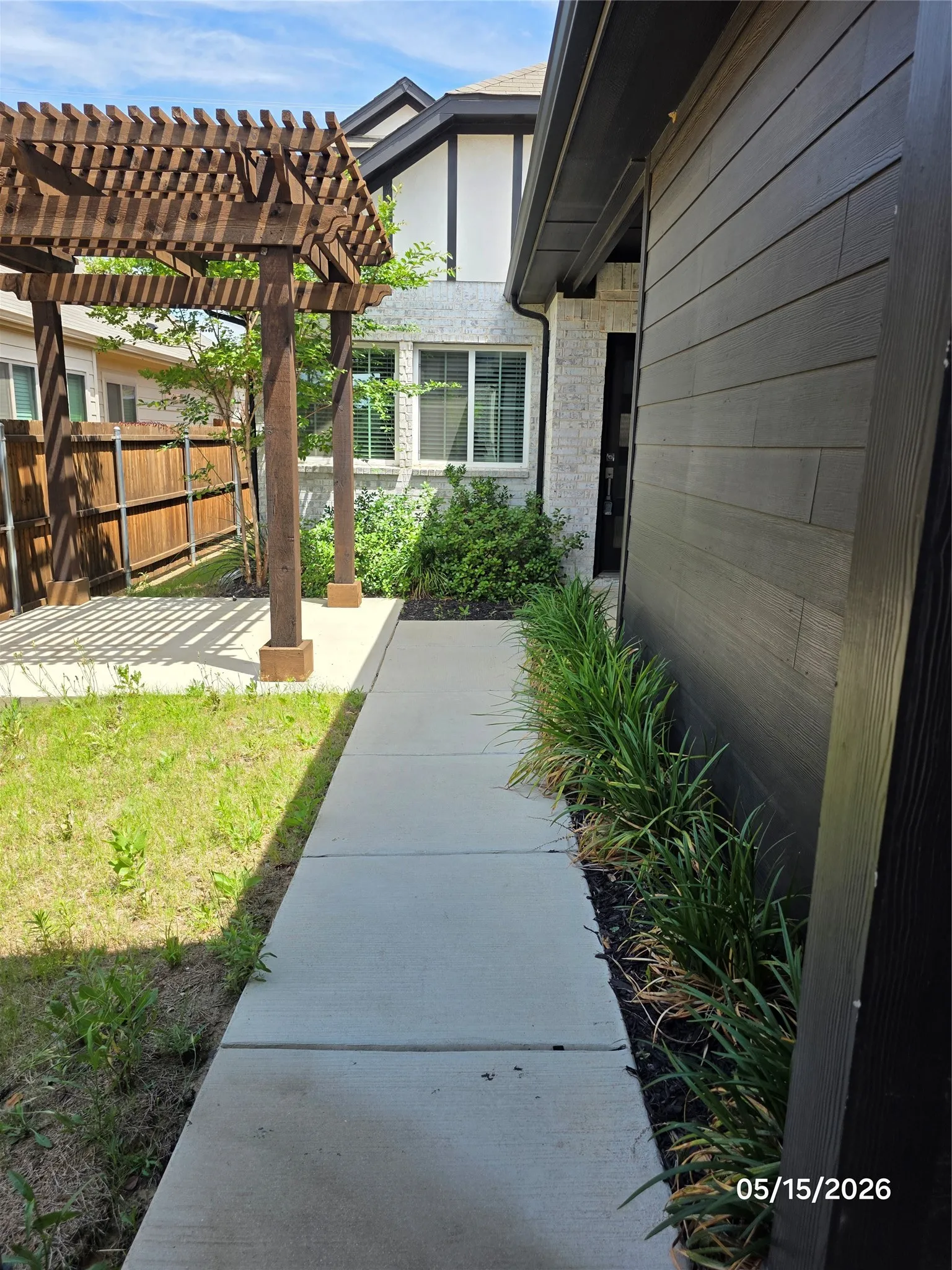 Front Court​​‌​​​​‌​​‌‌​‌‌​​​‌‌​‌​‌​‌​​​‌​​ Yard