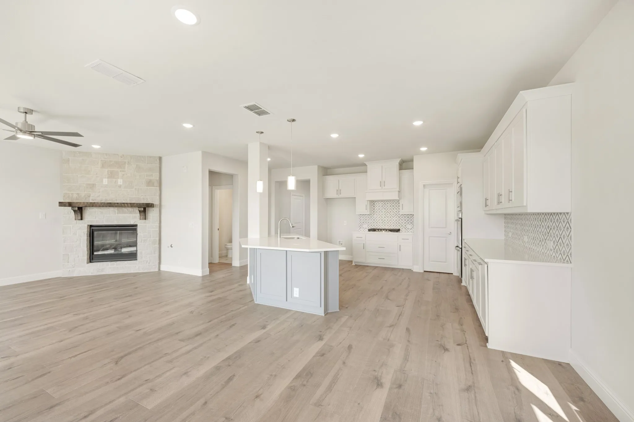 Single Family Residence For Sale in Parker County , 139 Kingfisher Lane, Aledo, Texas 76008, 4 Bedroom, 4 Bathroom, 2 Garage spaces, 3,034 Sqft, built in 2026, mls#21289078, Real Estate Agent in Aledo, Homes For Sale in Parker county, Homes For Sale in Aledo, Realtor in Aledo Texas, Real Estate Brokerage Independent Realty Texas, Luminita Cordes Realtor