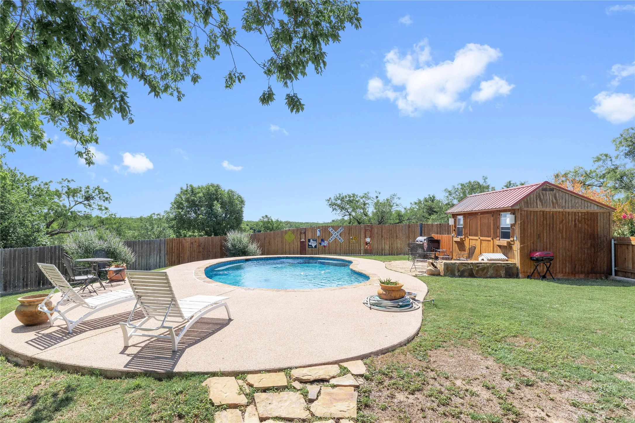 Single Family Residence For Sale in Coleman County , 883 Santa Anna Ave, Coleman, Texas 76834, 4 Bedroom, 3 Bathroom, Garage spaces, 3,282 Sqft, built in 0, mls#21288495, Real Estate Agent in Coleman, Homes For Sale in Coleman county, Homes For Sale in Coleman, Realtor in Coleman Texas, Real Estate Brokerage Independent Realty Texas, Luminita Cordes Realtor