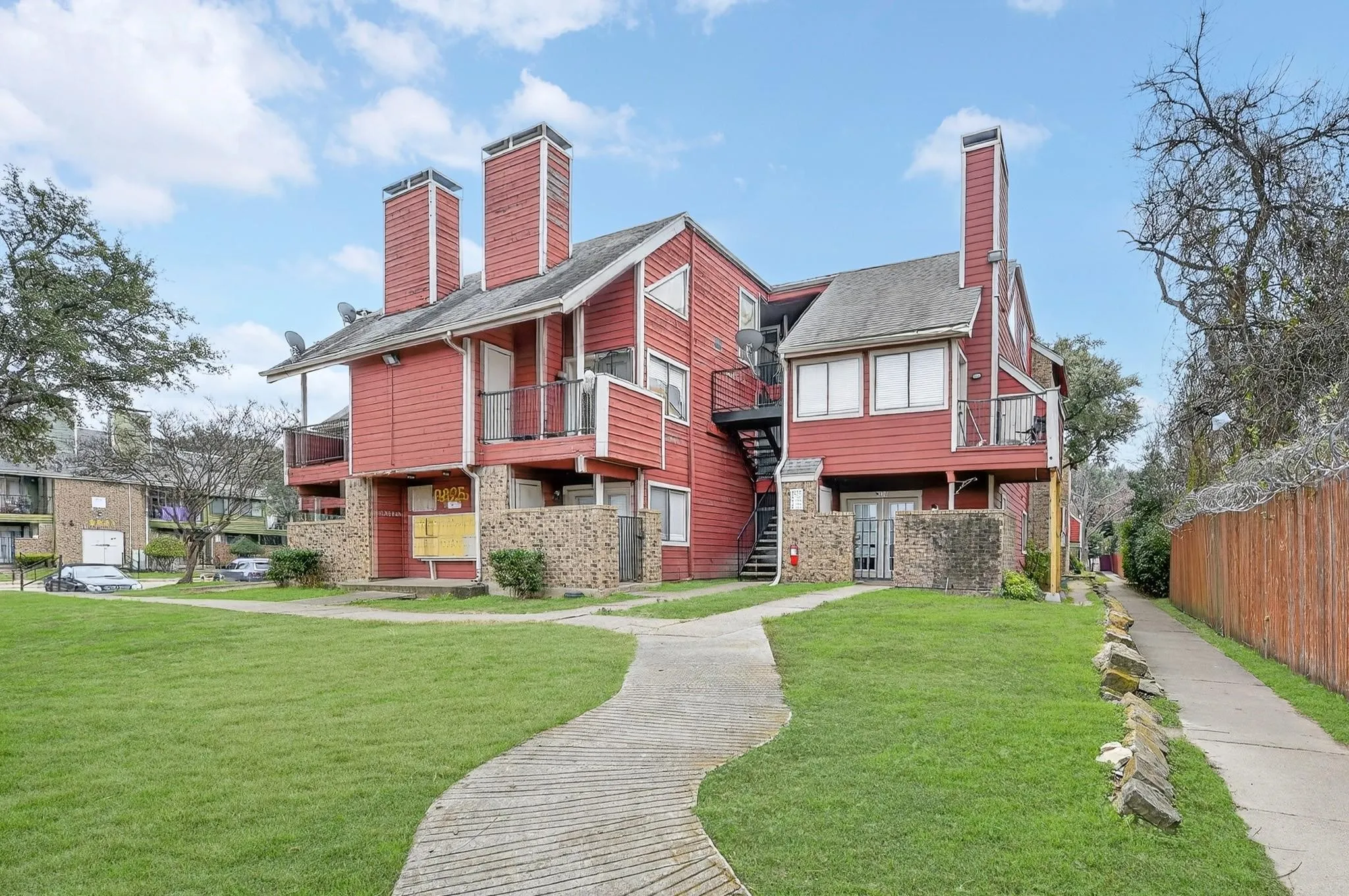Condominium For Rent in Dallas County , 9825 Walnut Street 306, Dallas, Texas 75243, 0, 1 Bathroom, Garage spaces, 486 Sqft, built in 1983, mls#21288875, Real Estate Agent in Dallas, Homes For Rent in Dallas county, Homes For Rent in Dallas, Realtor in Dallas Texas, Real Estate Brokerage Independent Realty Texas, Luminita Cordes Realtor