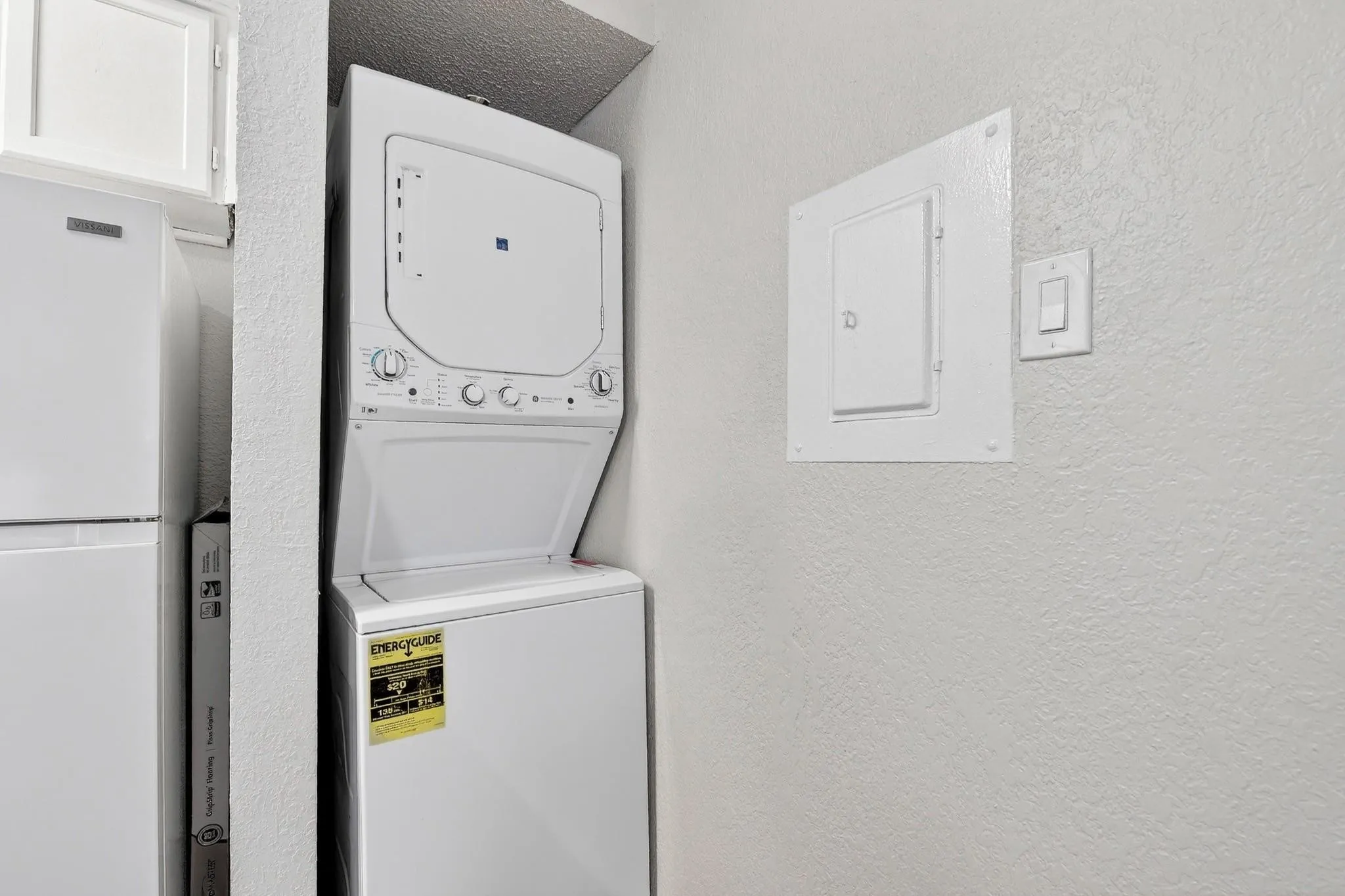 Condominium For Rent in Dallas County , 9825 Walnut Street 306, Dallas, Texas 75243, 0, 1 Bathroom, Garage spaces, 486 Sqft, built in 1983, mls#21288875, Real Estate Agent in Dallas, Homes For Rent in Dallas county, Homes For Rent in Dallas, Realtor in Dallas Texas, Real Estate Brokerage Independent Realty Texas, Luminita Cordes Realtor