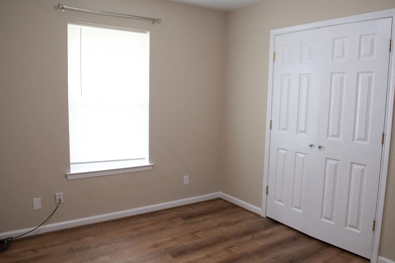 front middle bedroom