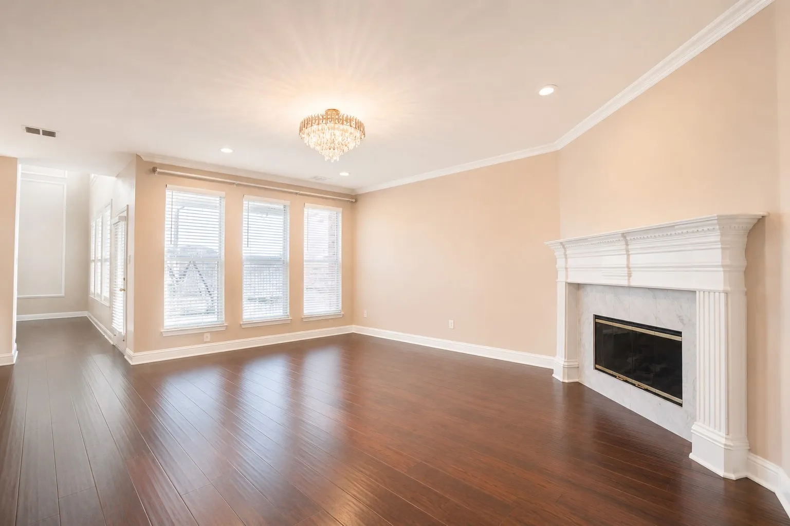 Single Family Residence For Rent in Collin County , 4453 Red Barn Drive, Richardson, Texas 75082, 5 Bedroom, 4 Bathroom, 3 Garage spaces, 4,289 Sqft, built in 2001, mls#21287875, Real Estate Agent in Richardson, Homes For Rent in Collin county, Homes For Rent in Richardson, Realtor in Richardson Texas, Real Estate Brokerage Independent Realty Texas, Luminita Cordes Realtor