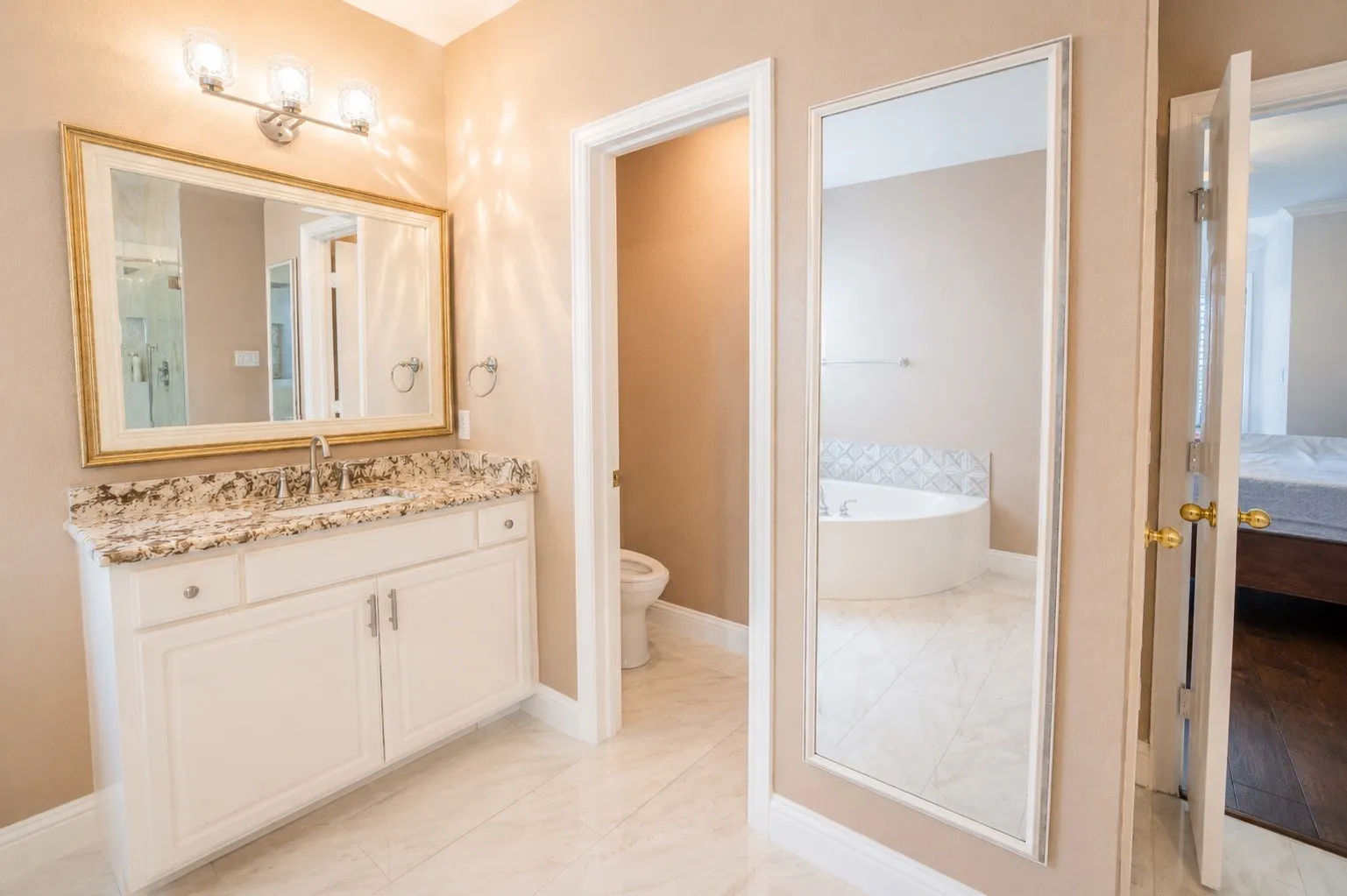 Single Family Residence For Rent in Collin County , 4453 Red Barn Drive, Richardson, Texas 75082, 5 Bedroom, 4 Bathroom, 3 Garage spaces, 4,289 Sqft, built in 2001, mls#21287875, Real Estate Agent in Richardson, Homes For Rent in Collin county, Homes For Rent in Richardson, Realtor in Richardson Texas, Real Estate Brokerage Independent Realty Texas, Luminita Cordes Realtor