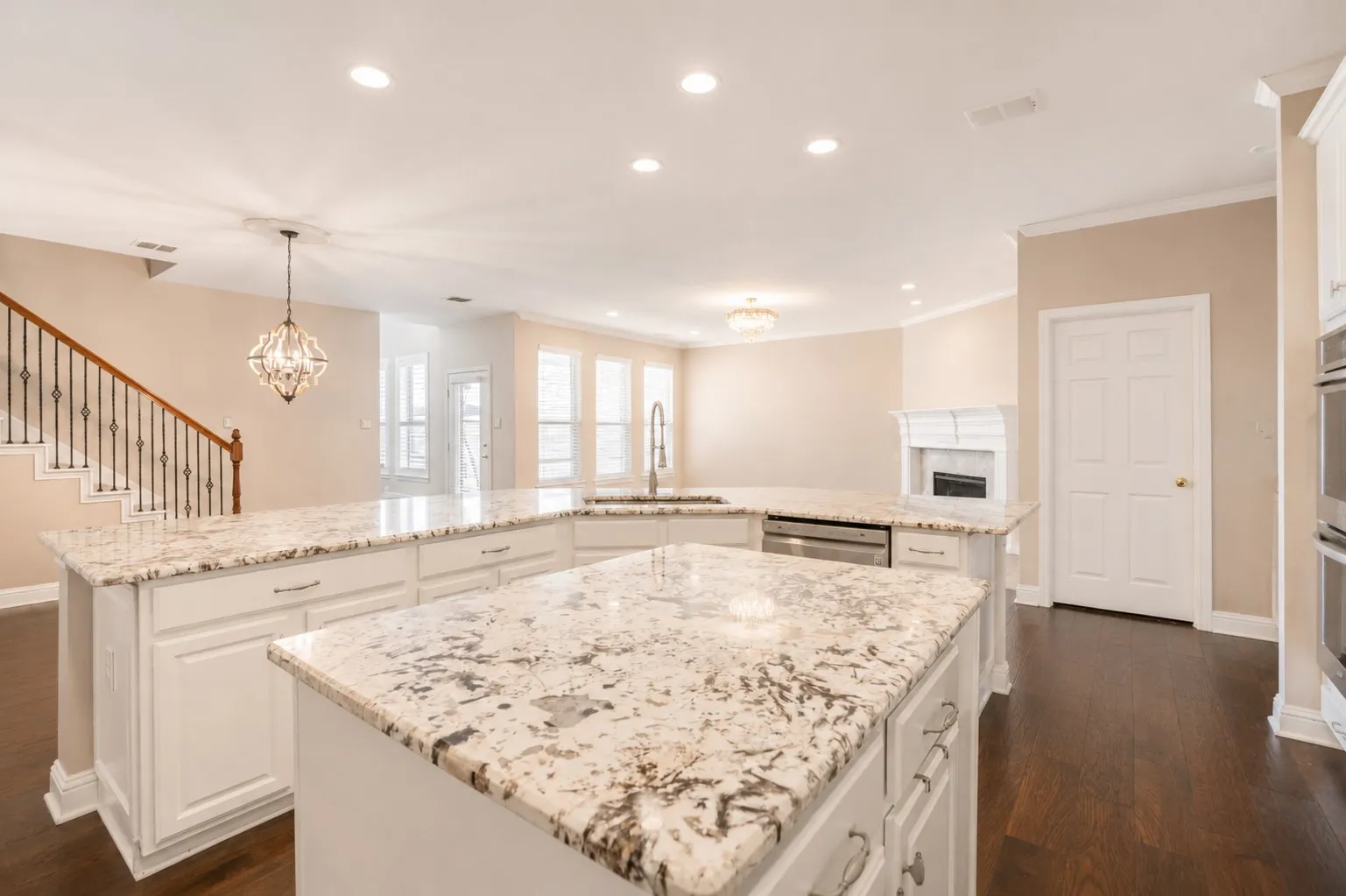 Single Family Residence For Rent in Collin County , 4453 Red Barn Drive, Richardson, Texas 75082, 5 Bedroom, 4 Bathroom, 3 Garage spaces, 4,289 Sqft, built in 2001, mls#21287875, Real Estate Agent in Richardson, Homes For Rent in Collin county, Homes For Rent in Richardson, Realtor in Richardson Texas, Real Estate Brokerage Independent Realty Texas, Luminita Cordes Realtor