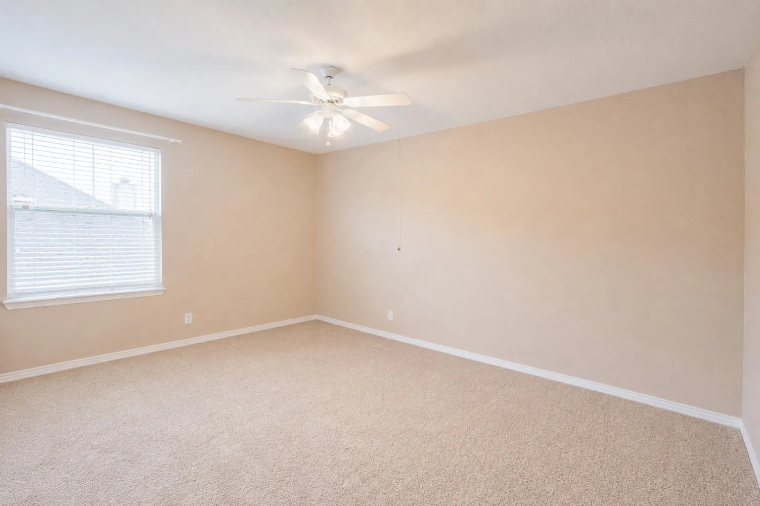 Single Family Residence For Rent in Collin County , 4453 Red Barn Drive, Richardson, Texas 75082, 5 Bedroom, 4 Bathroom, 3 Garage spaces, 4,289 Sqft, built in 2001, mls#21287875, Real Estate Agent in Richardson, Homes For Rent in Collin county, Homes For Rent in Richardson, Realtor in Richardson Texas, Real Estate Brokerage Independent Realty Texas, Luminita Cordes Realtor