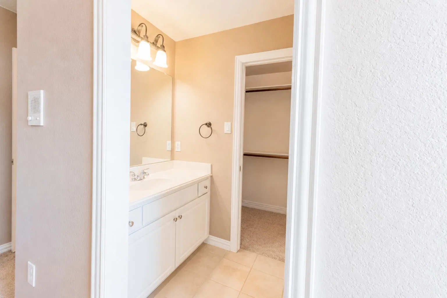 Single Family Residence For Rent in Collin County , 4453 Red Barn Drive, Richardson, Texas 75082, 5 Bedroom, 4 Bathroom, 3 Garage spaces, 4,289 Sqft, built in 2001, mls#21287875, Real Estate Agent in Richardson, Homes For Rent in Collin county, Homes For Rent in Richardson, Realtor in Richardson Texas, Real Estate Brokerage Independent Realty Texas, Luminita Cordes Realtor