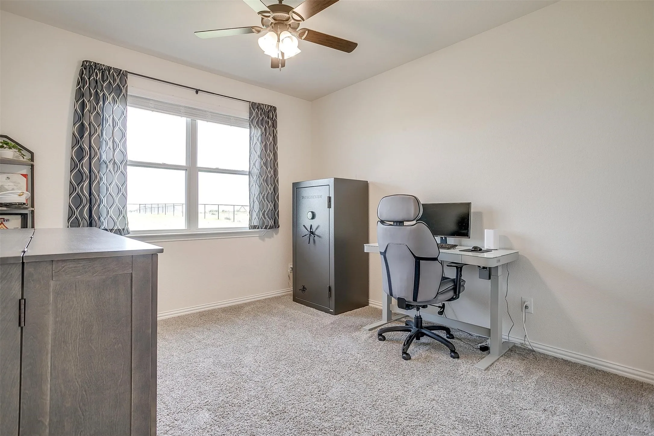 Single Family Residence For Sale in Parker County , 340 Sanger Drive, Springtown, Texas 76082, 4 Bedroom, 3 Bathroom, 3 Garage spaces, 2,628 Sqft, built in 2022, mls#21286253, Real Estate Agent in Springtown, Homes For Sale in Parker county, Homes For Sale in Springtown, Realtor in Springtown Texas, Real Estate Brokerage Independent Realty Texas, Luminita Cordes Realtor