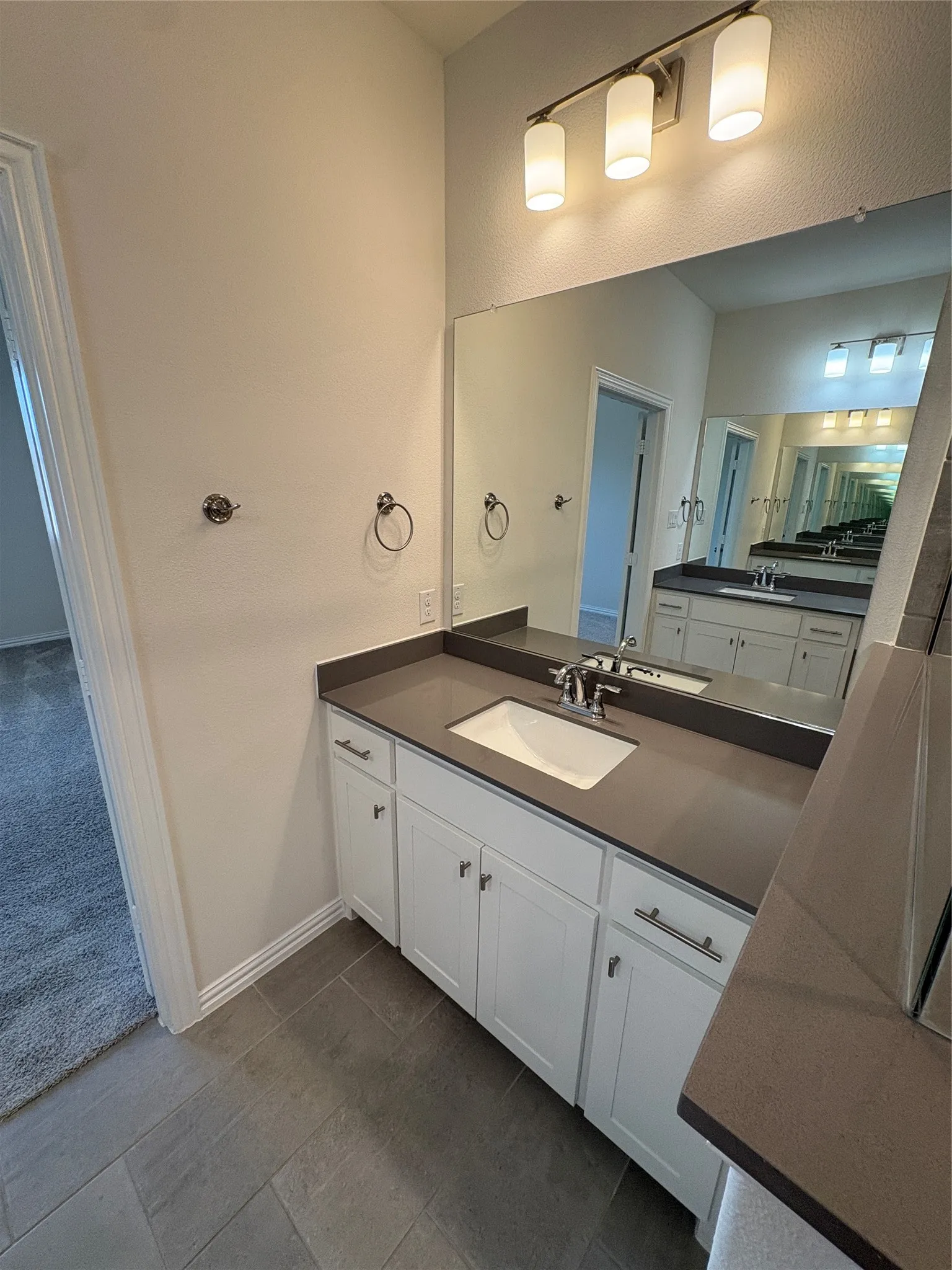 Townhouse For Rent in Denton County , 416 4th Street, Argyle, Texas 76226, 3 Bedroom, 3 Bathroom, 2 Garage spaces, 2,044 Sqft, built in 2023, mls#21289171, Real Estate Agent in Argyle, Homes For Rent in Denton county, Homes For Rent in Argyle, Realtor in Argyle Texas, Real Estate Brokerage Independent Realty Texas, Luminita Cordes Realtor