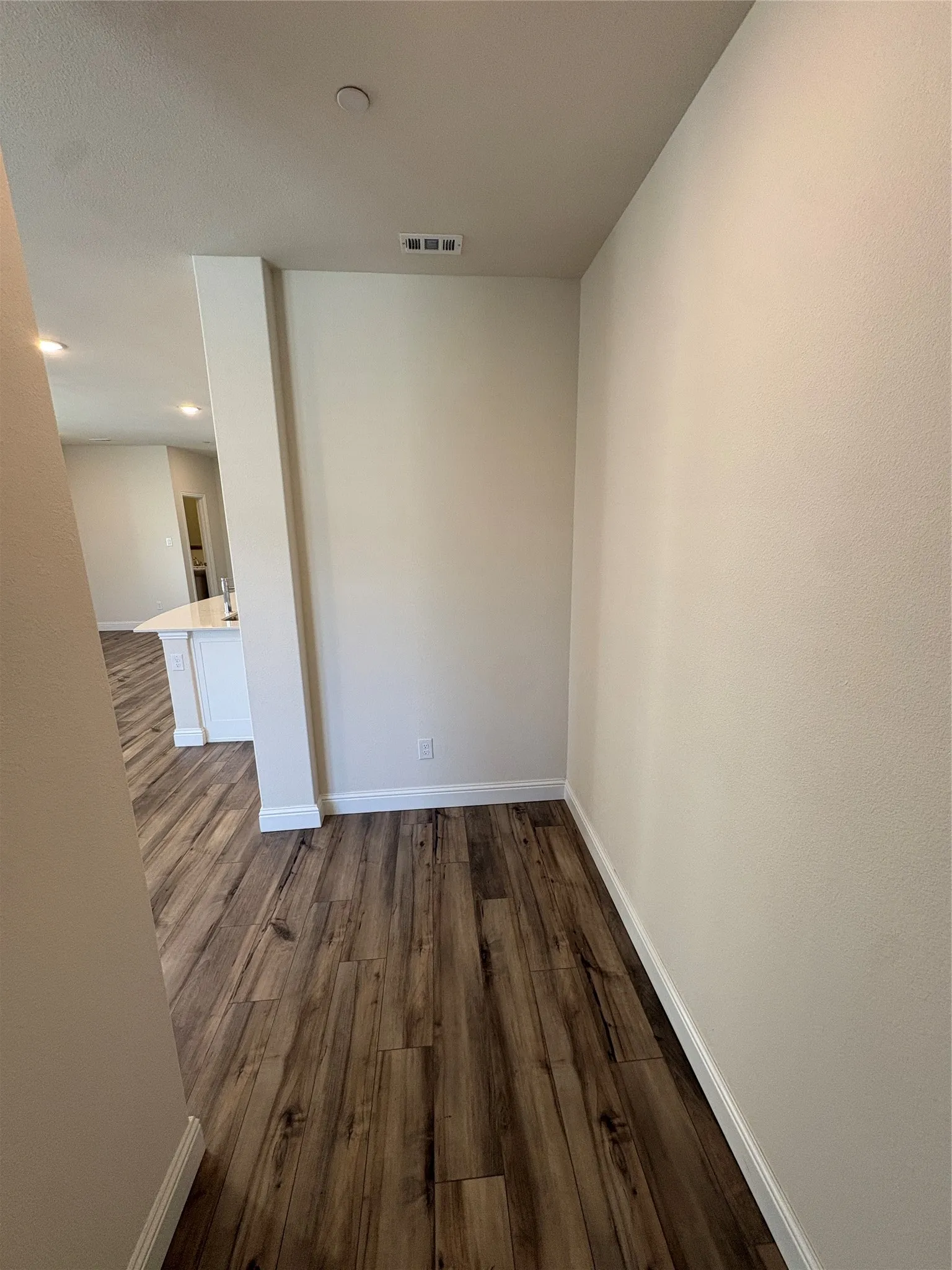 Townhouse For Rent in Denton County , 416 4th Street, Argyle, Texas 76226, 3 Bedroom, 3 Bathroom, 2 Garage spaces, 2,044 Sqft, built in 2023, mls#21289171, Real Estate Agent in Argyle, Homes For Rent in Denton county, Homes For Rent in Argyle, Realtor in Argyle Texas, Real Estate Brokerage Independent Realty Texas, Luminita Cordes Realtor